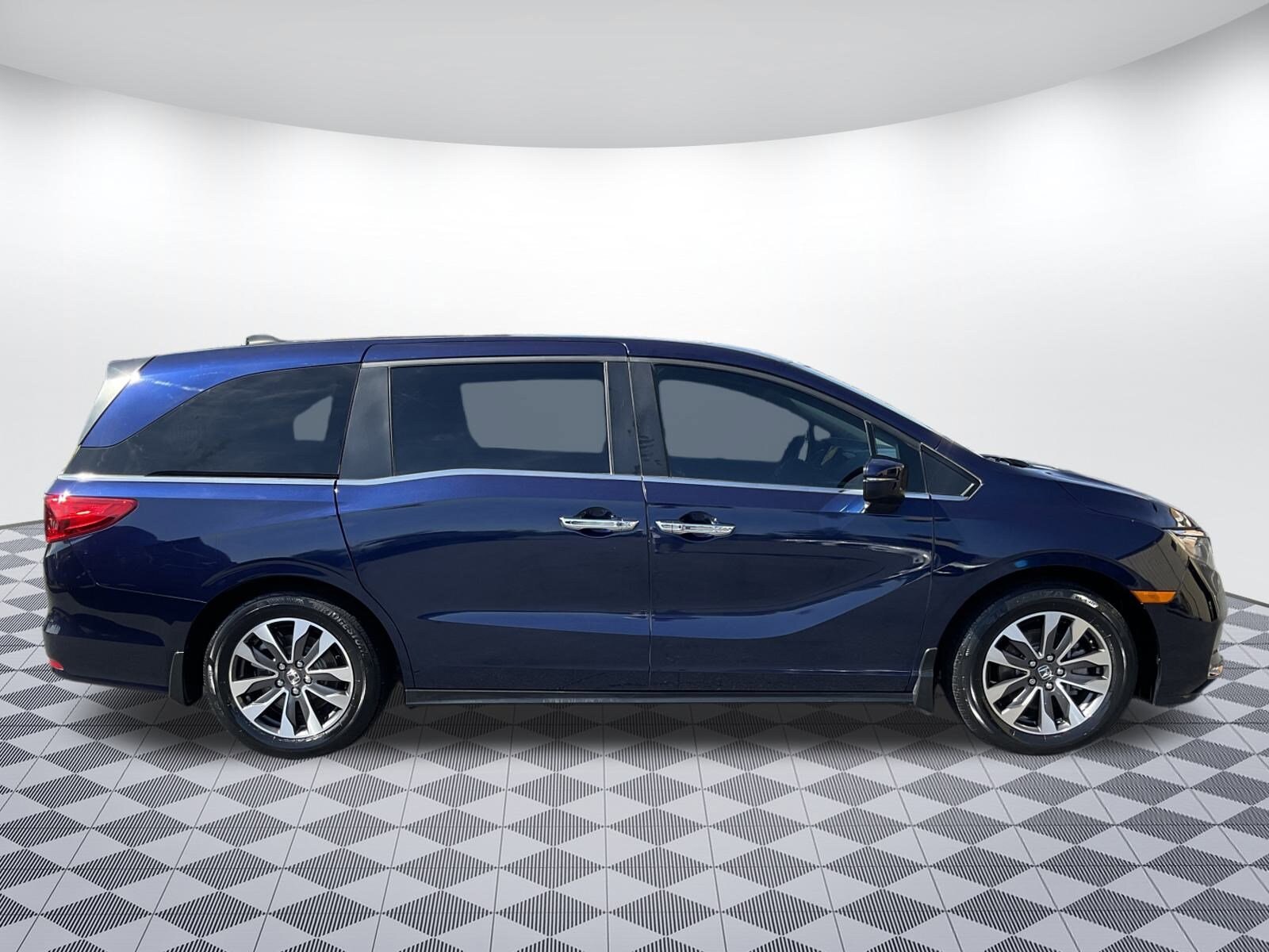 2023 Honda Odyssey EX-L photo 2