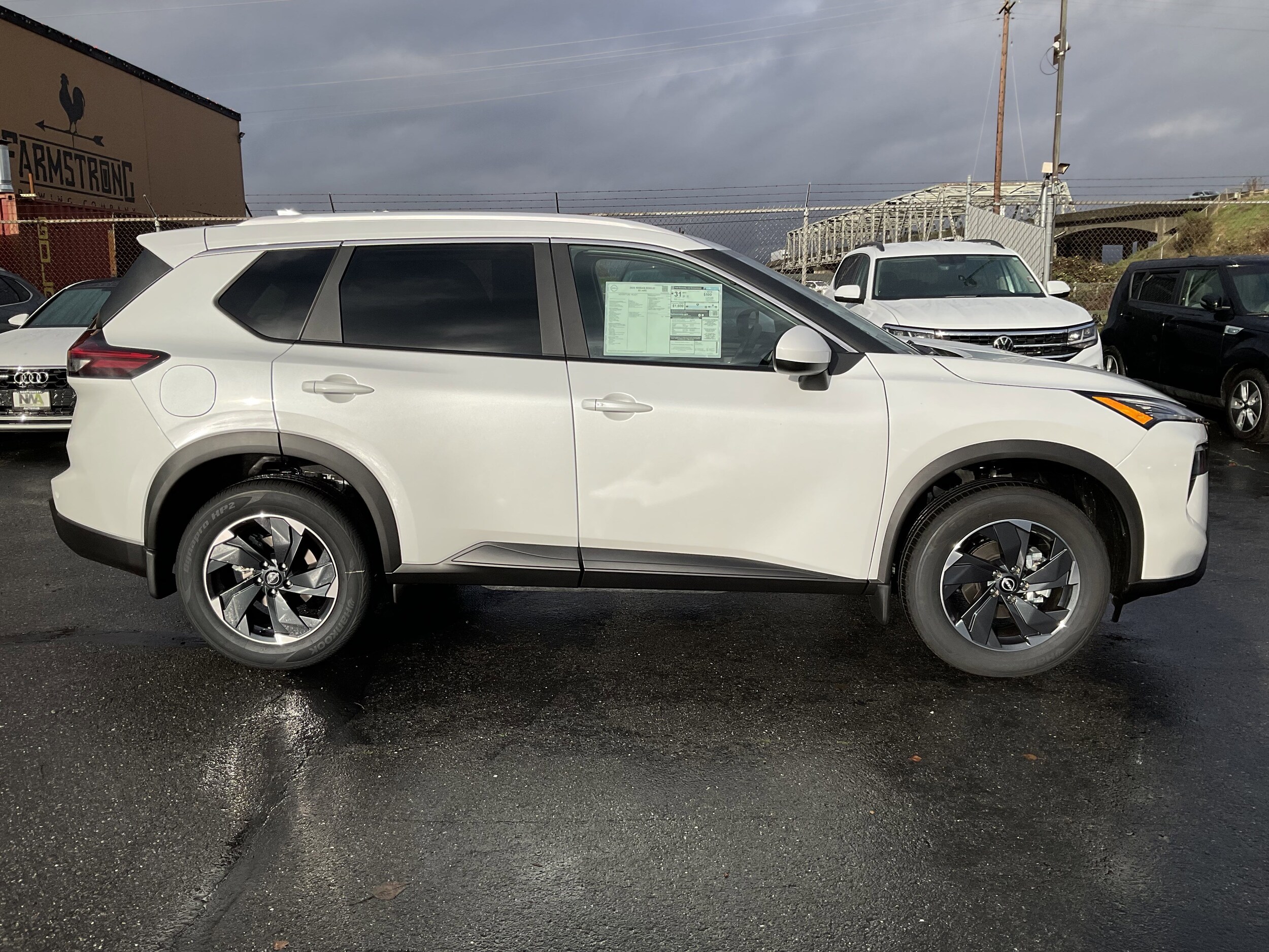 2026 Nissan Rogue SV photo 2