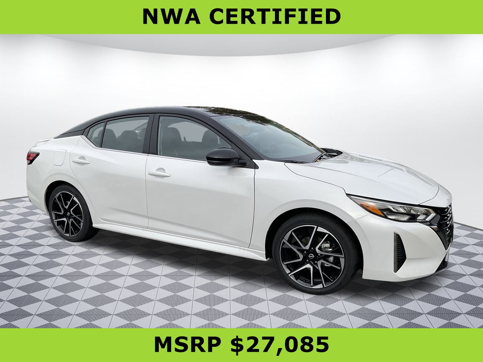 2025 Nissan Sentra SR's photo