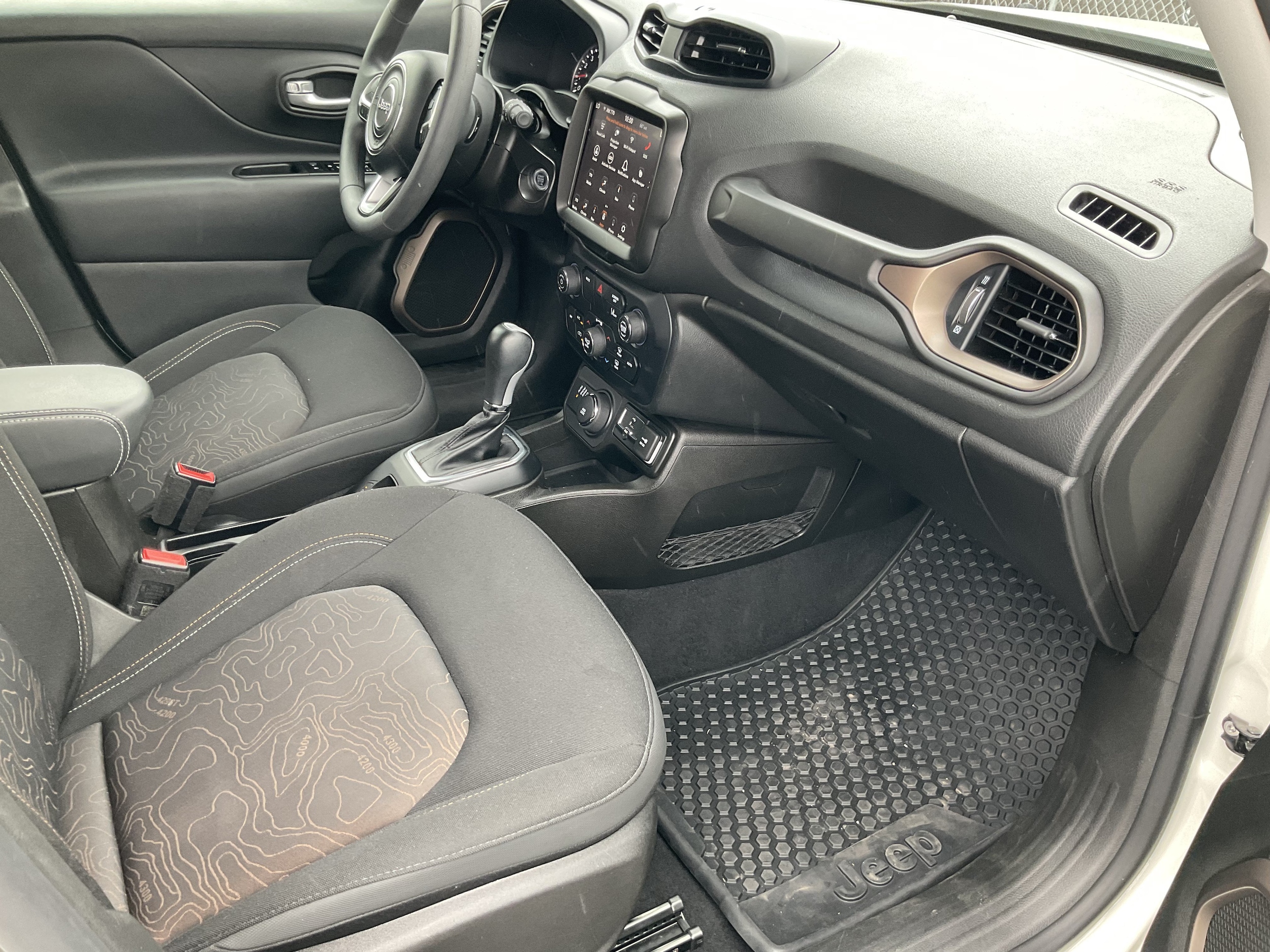 2023 Jeep Renegade Upland - Photo 25