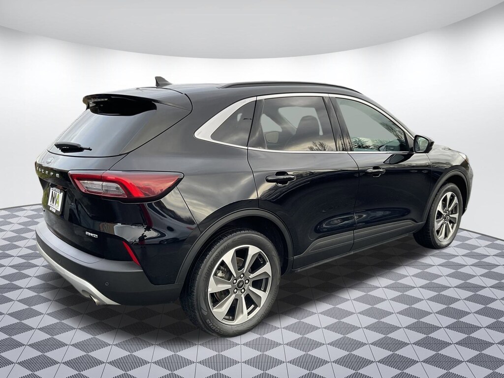 Used 2024 Ford Escape Platinum SUV