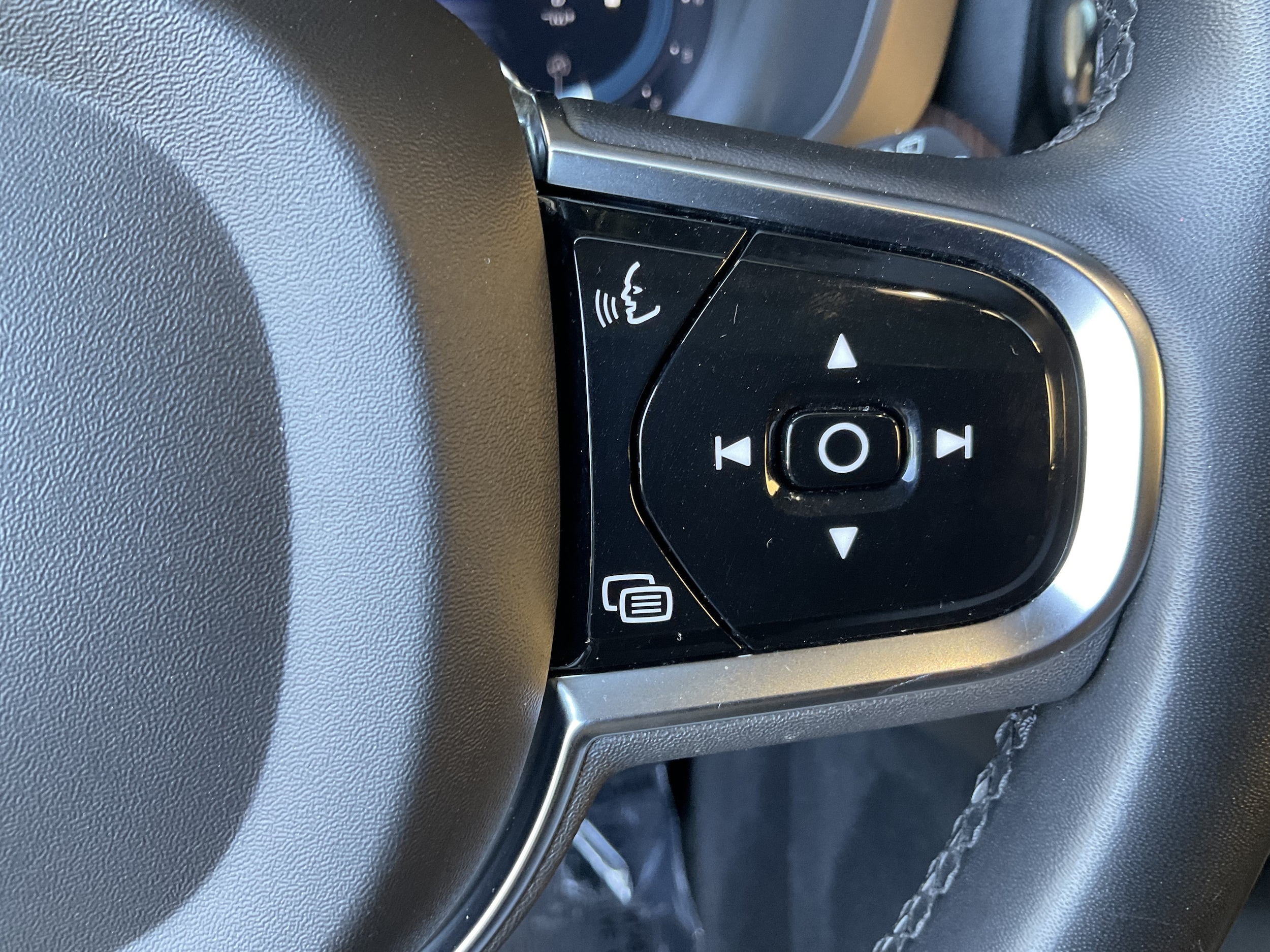 2023 Volvo XC60 Plus - Photo 33