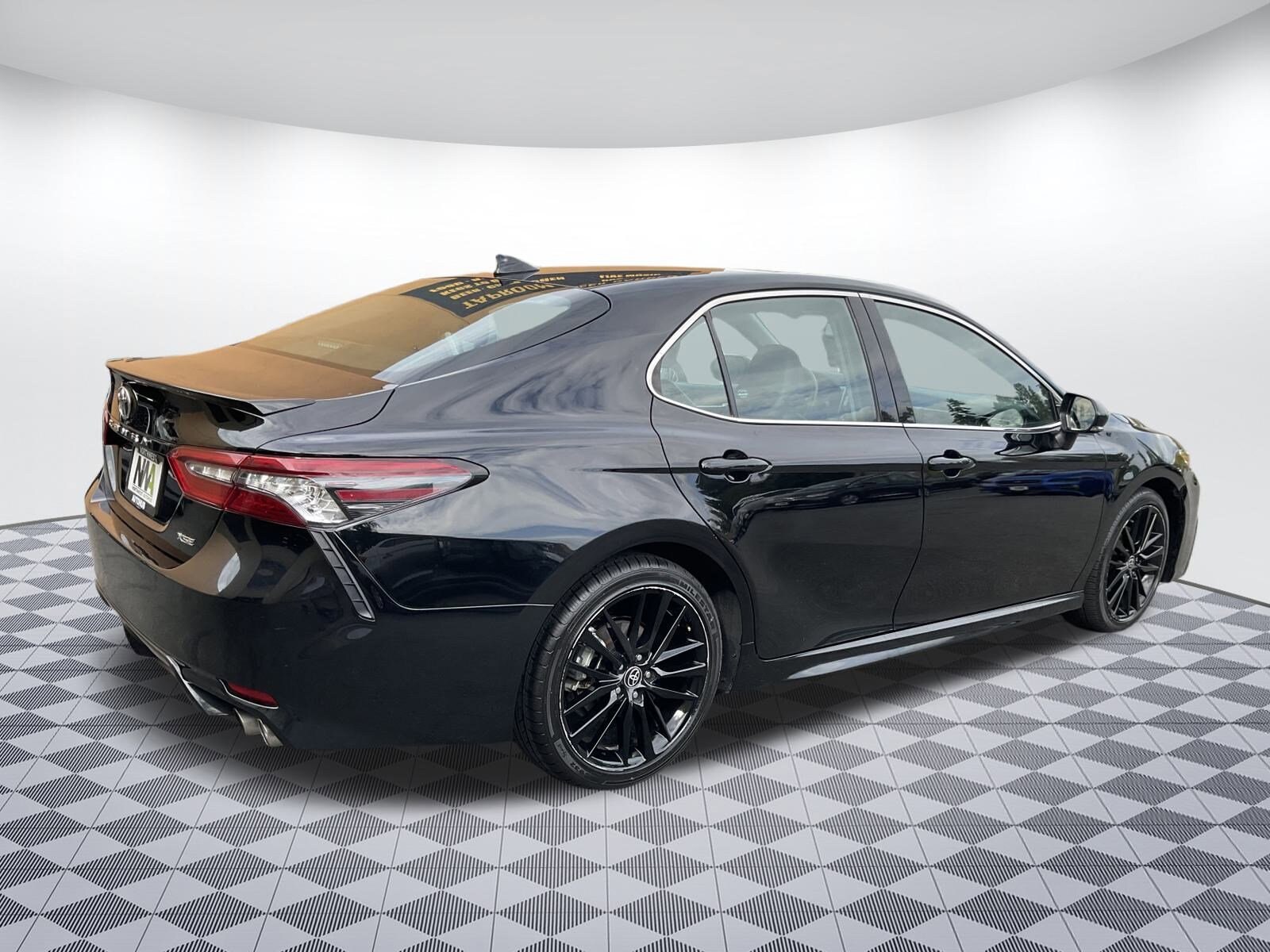 2023 Toyota Camry XSE photo 3