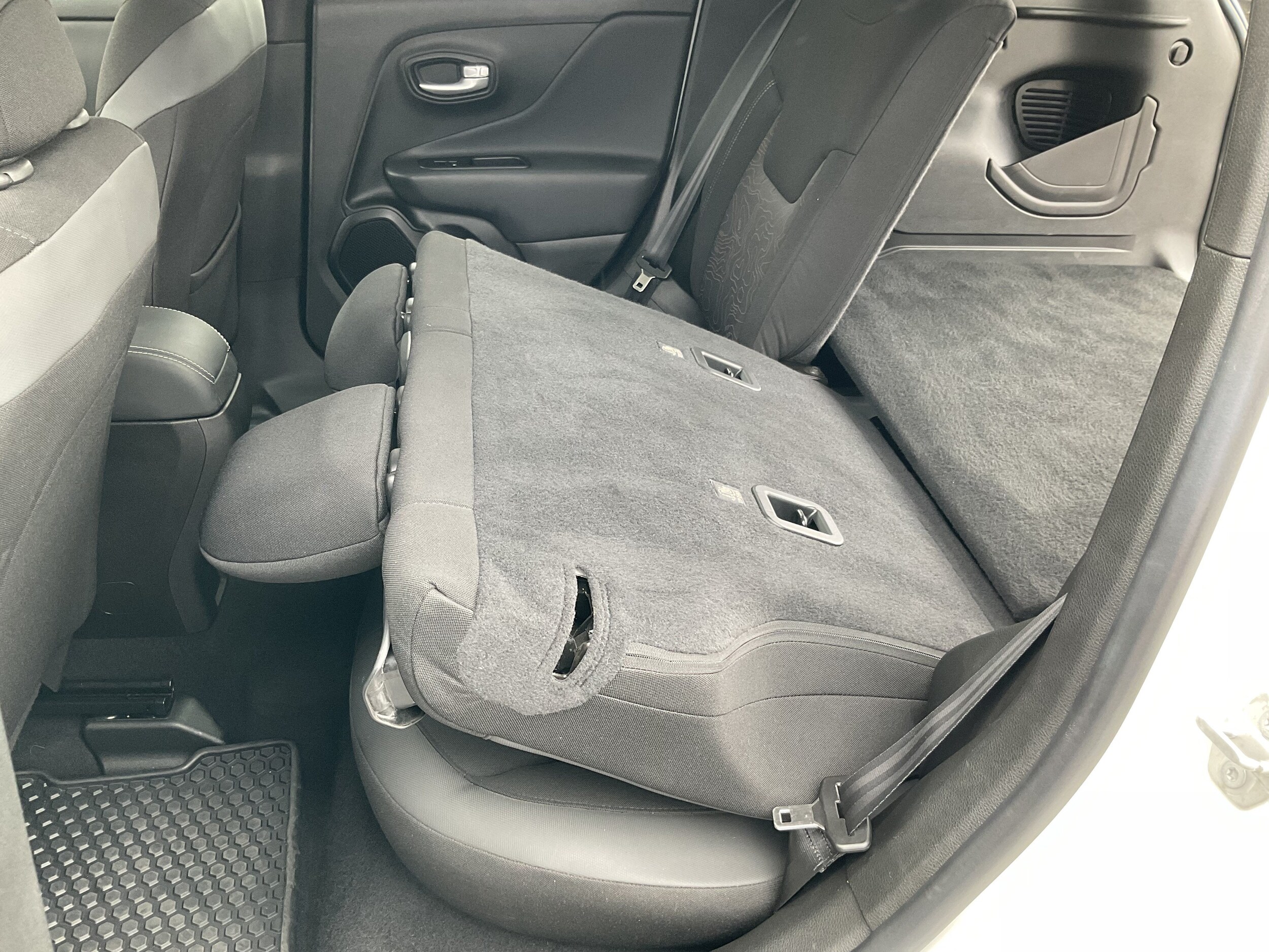 2023 Jeep Renegade Upland - Photo 35
