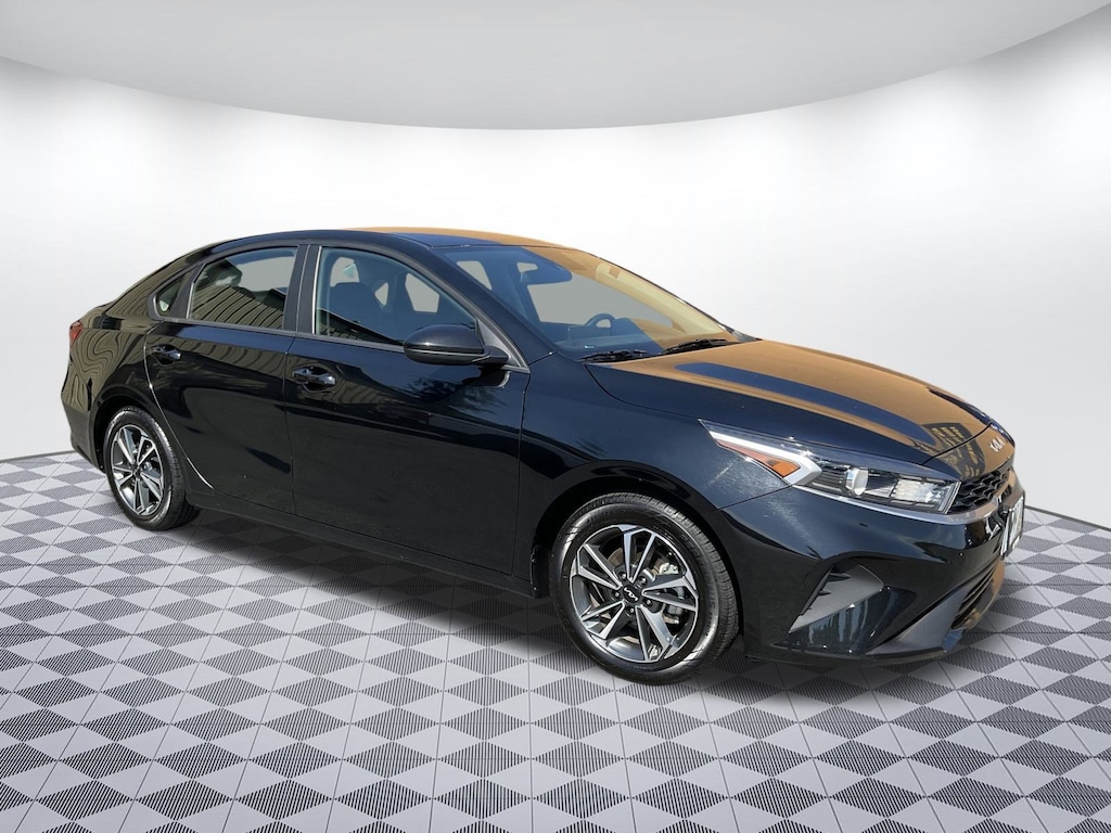 Used 2023 Kia Forte LXS Sedan