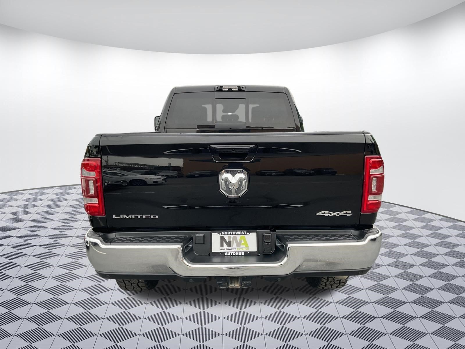 2024 RAM Ram 2500 Pickup Laramie Limited - Photo 4