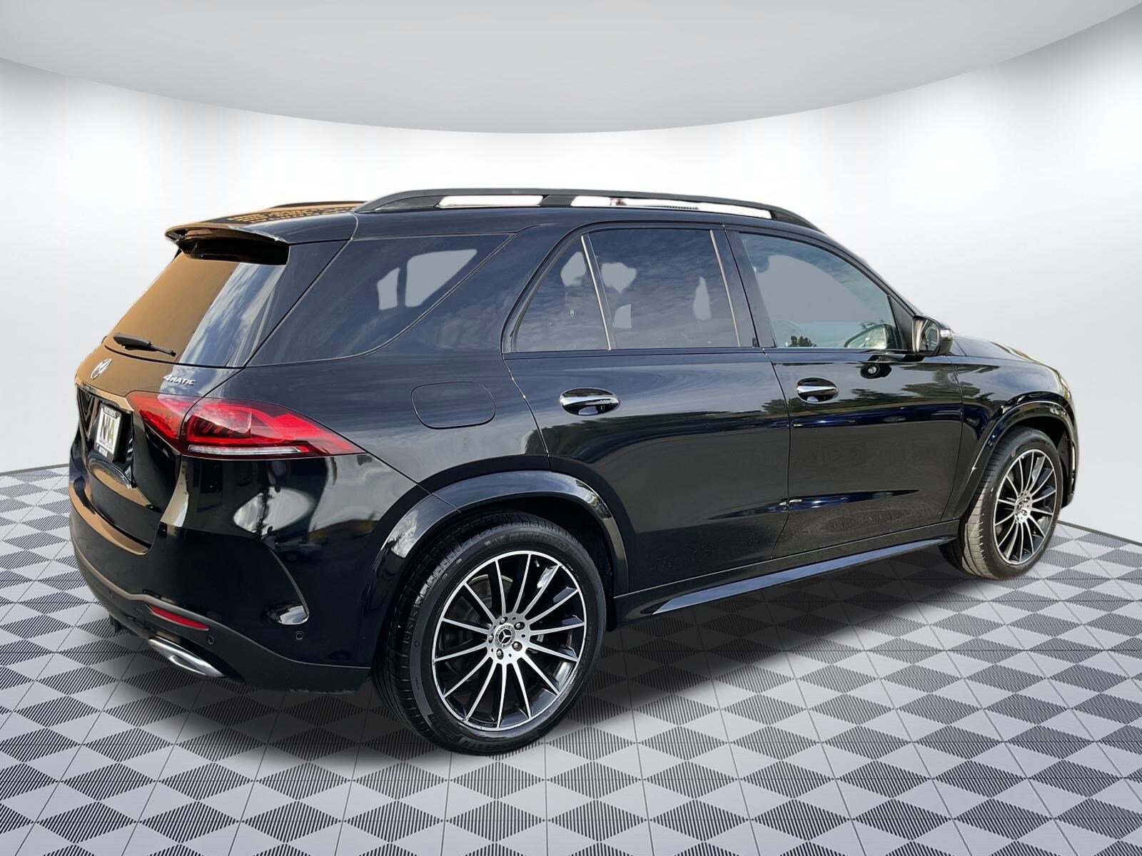 2022 Mercedes Benz GLE 350 4MATIC photo 3