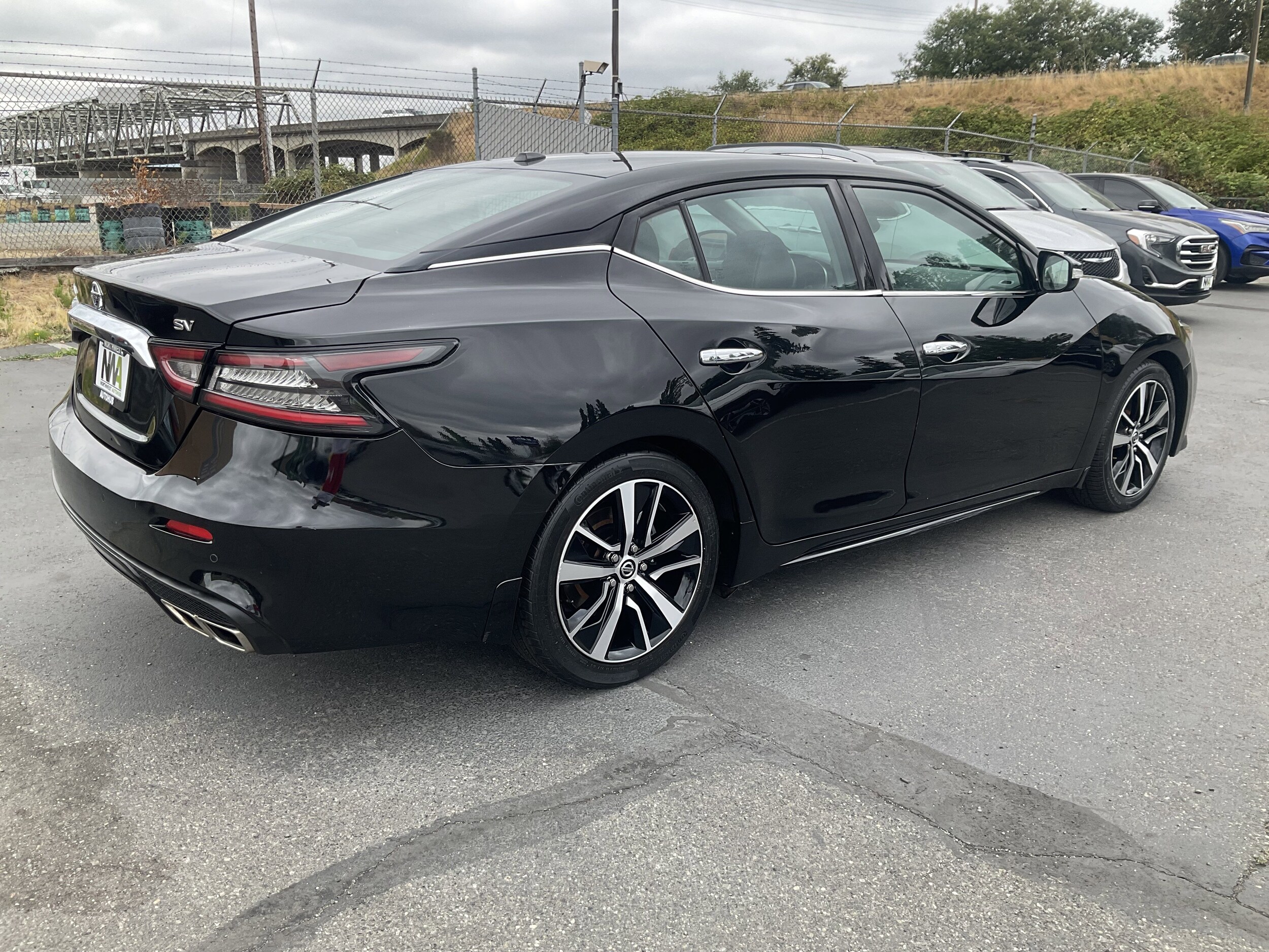 2021 Nissan Maxima SV photo 3