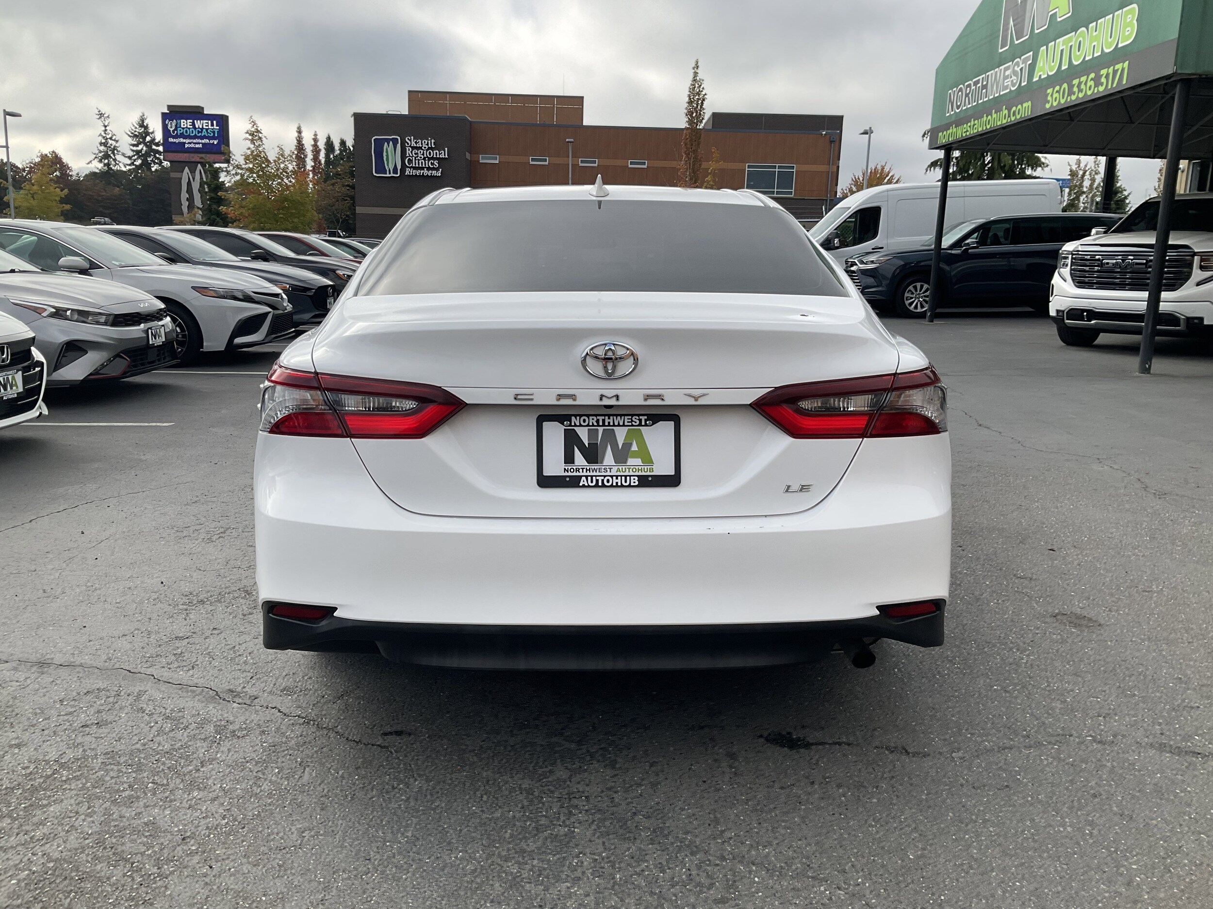2024 Toyota Camry LE photo 4