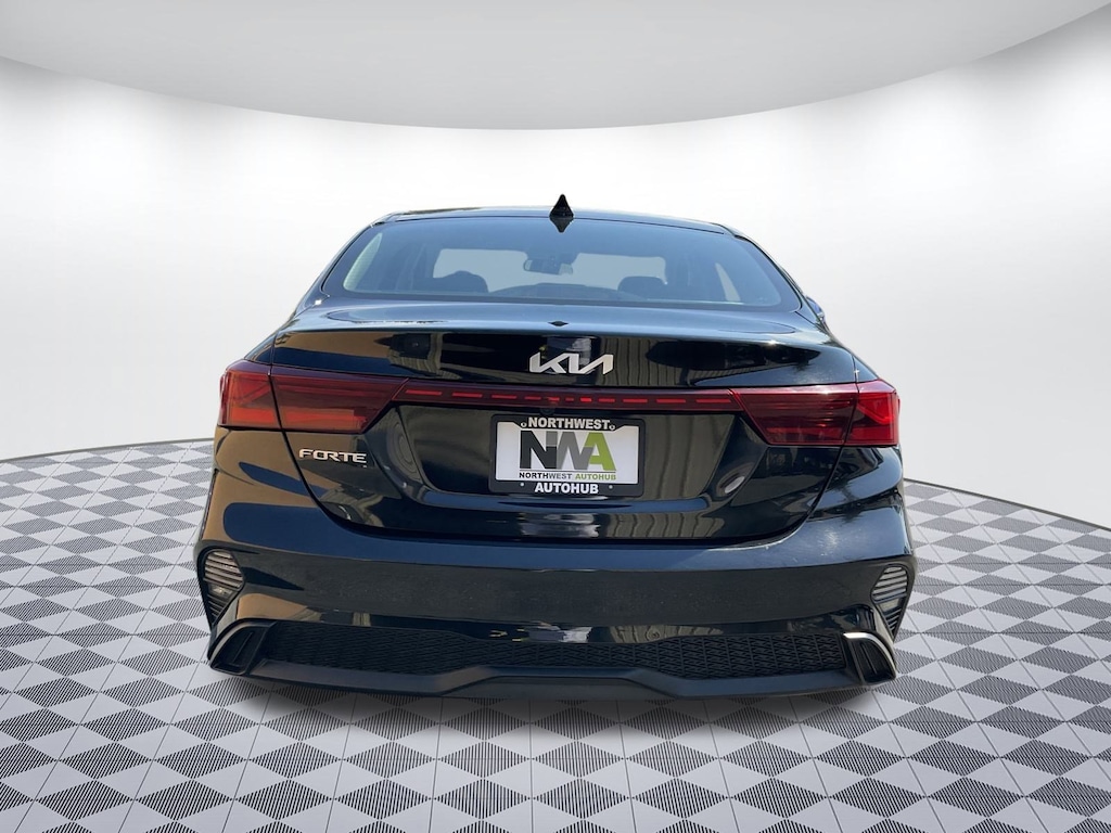 Used 2023 Kia Forte LXS Sedan