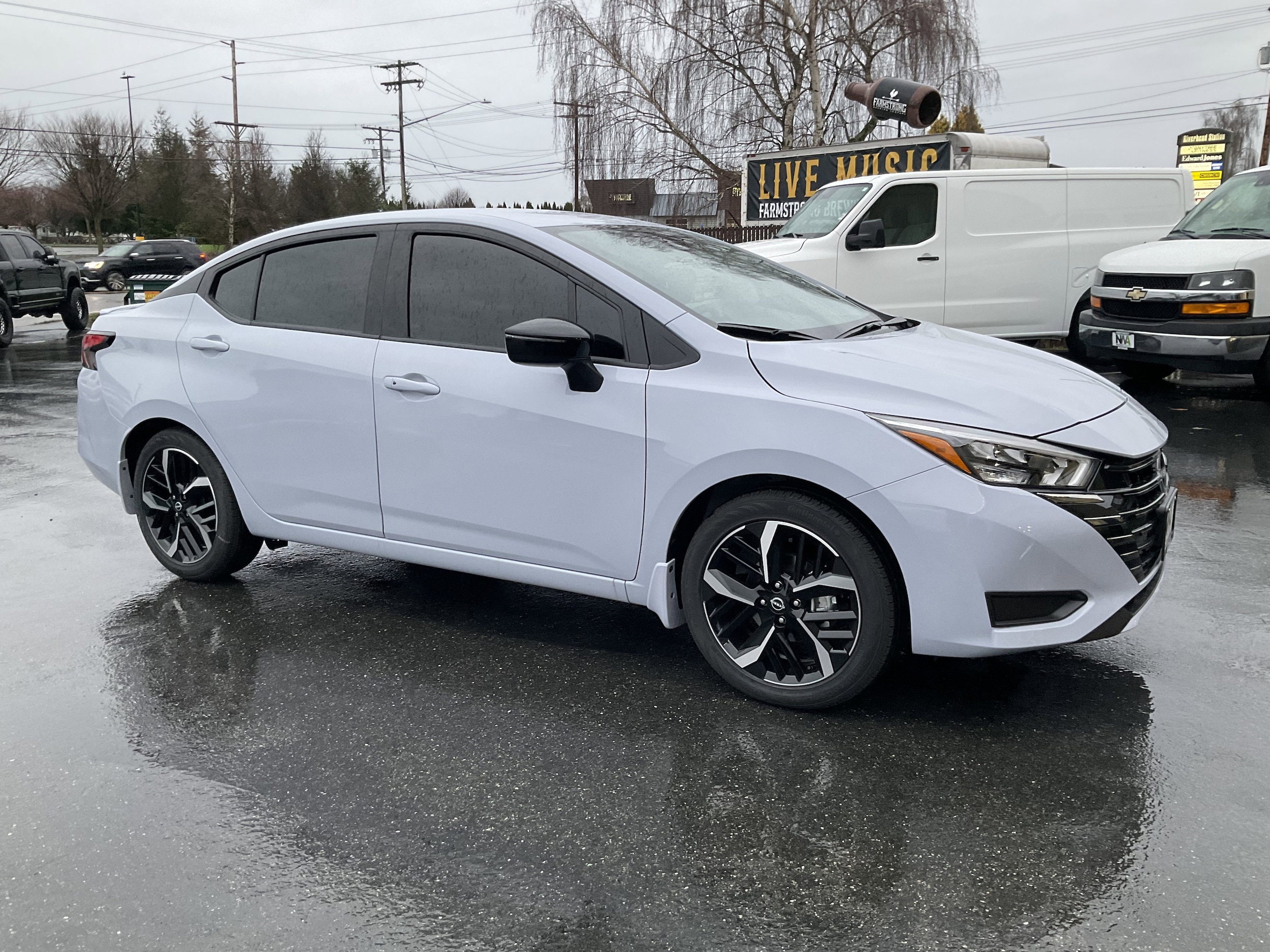 2025 Nissan Versa Sedan SR