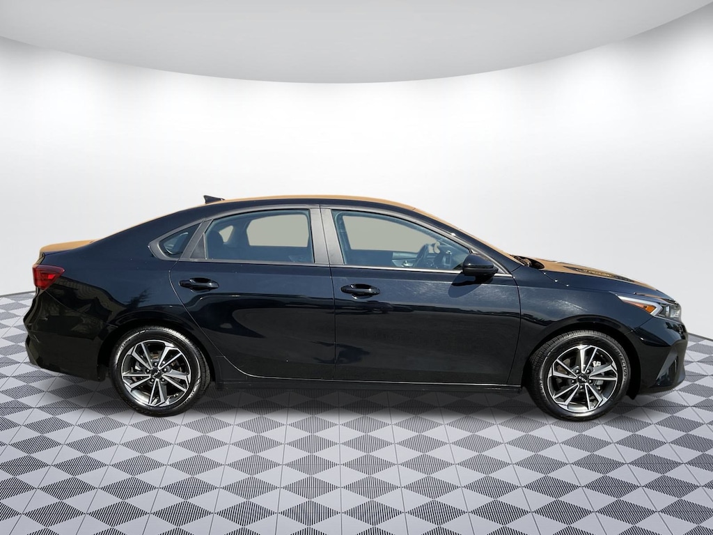 Used 2023 Kia Forte LXS Sedan