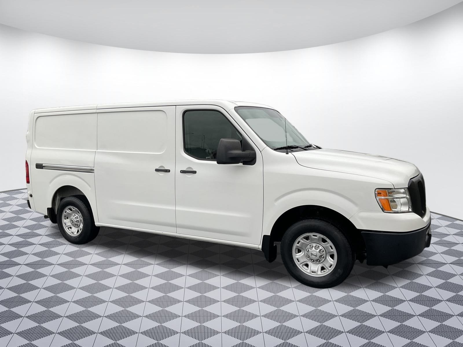2012 Nissan NV Cargo S's photo