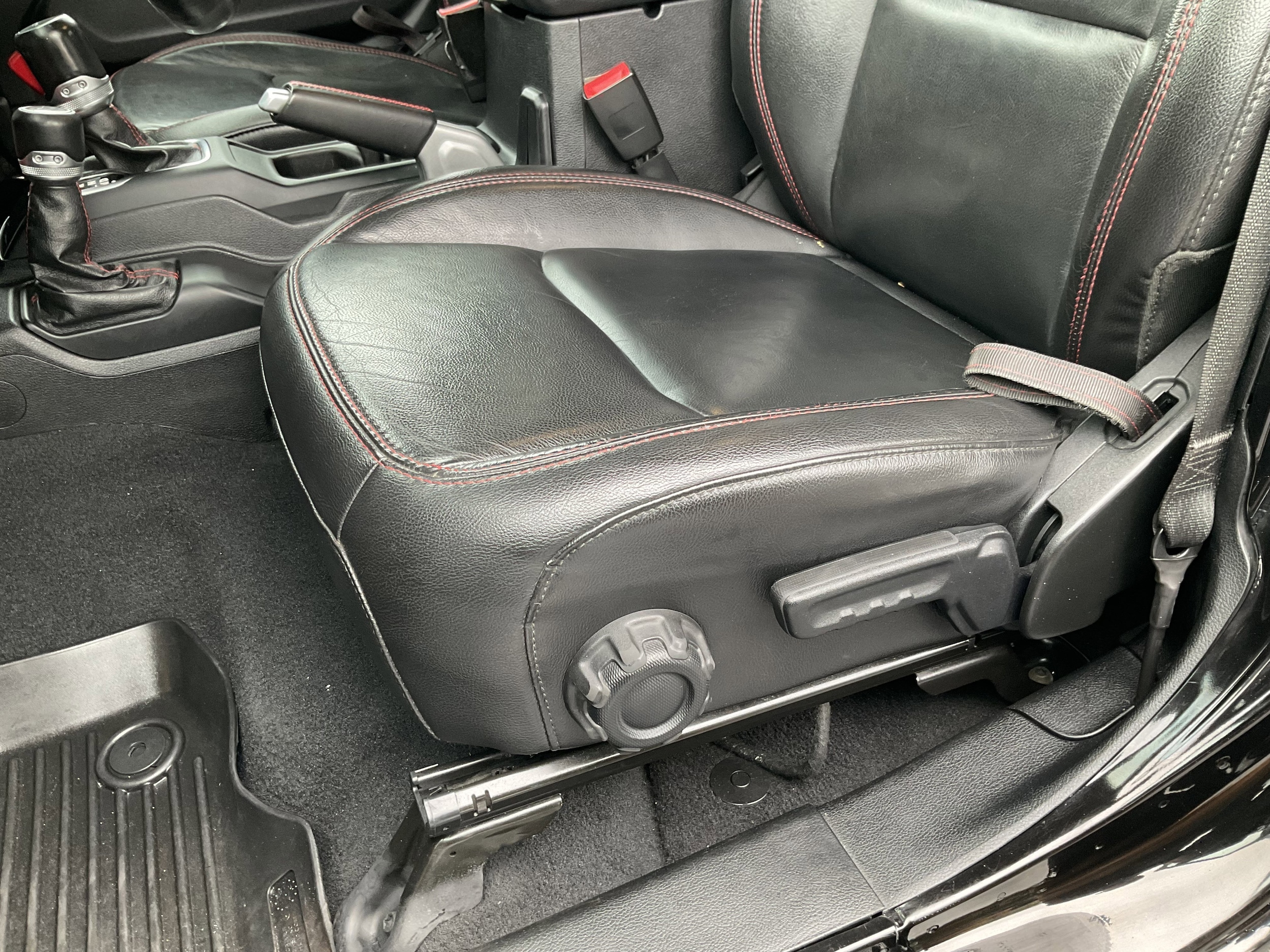 2020 Jeep Gladiator Launch Edition - Photo 32