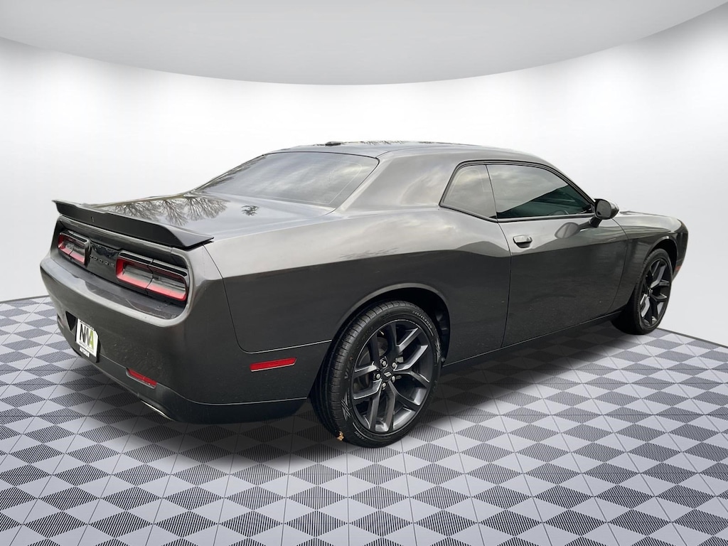 Used 2021 Dodge Challenger SXT Coupe