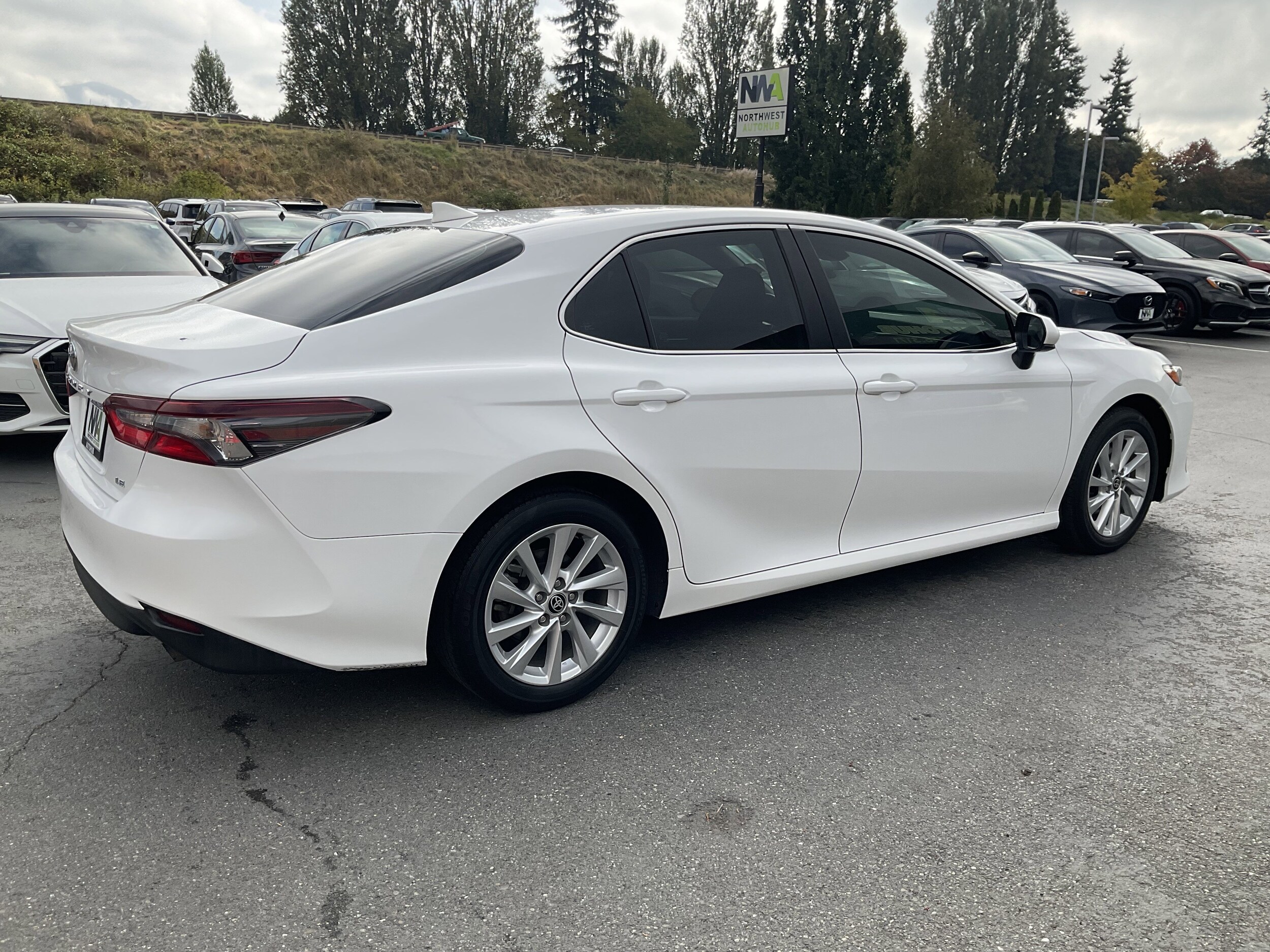 2024 Toyota Camry LE photo 3