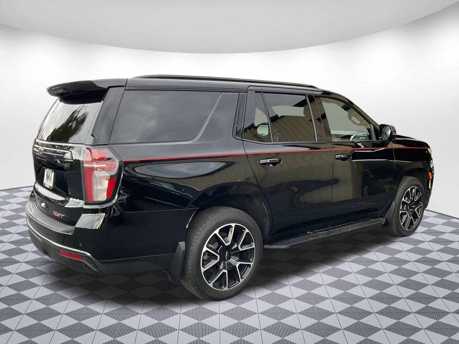 2021 Chevrolet Tahoe RST photo 3