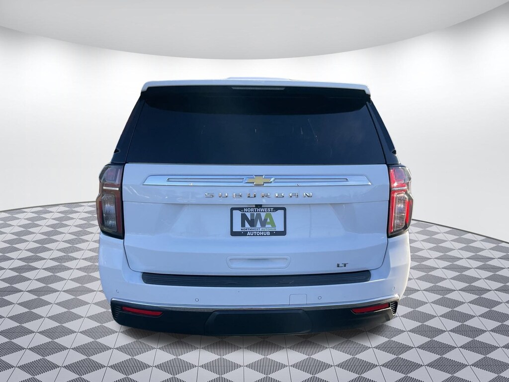 Used 2024 Chevrolet Suburban LT SUV