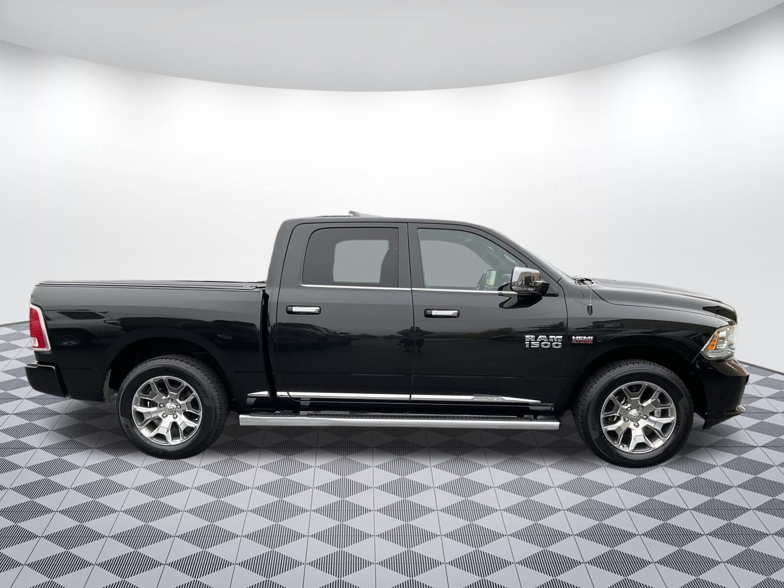 2017 Ram 1500 Limited photo 2