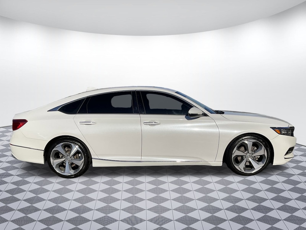 Used 2018 Honda Accord Touring 1.5T Sedan