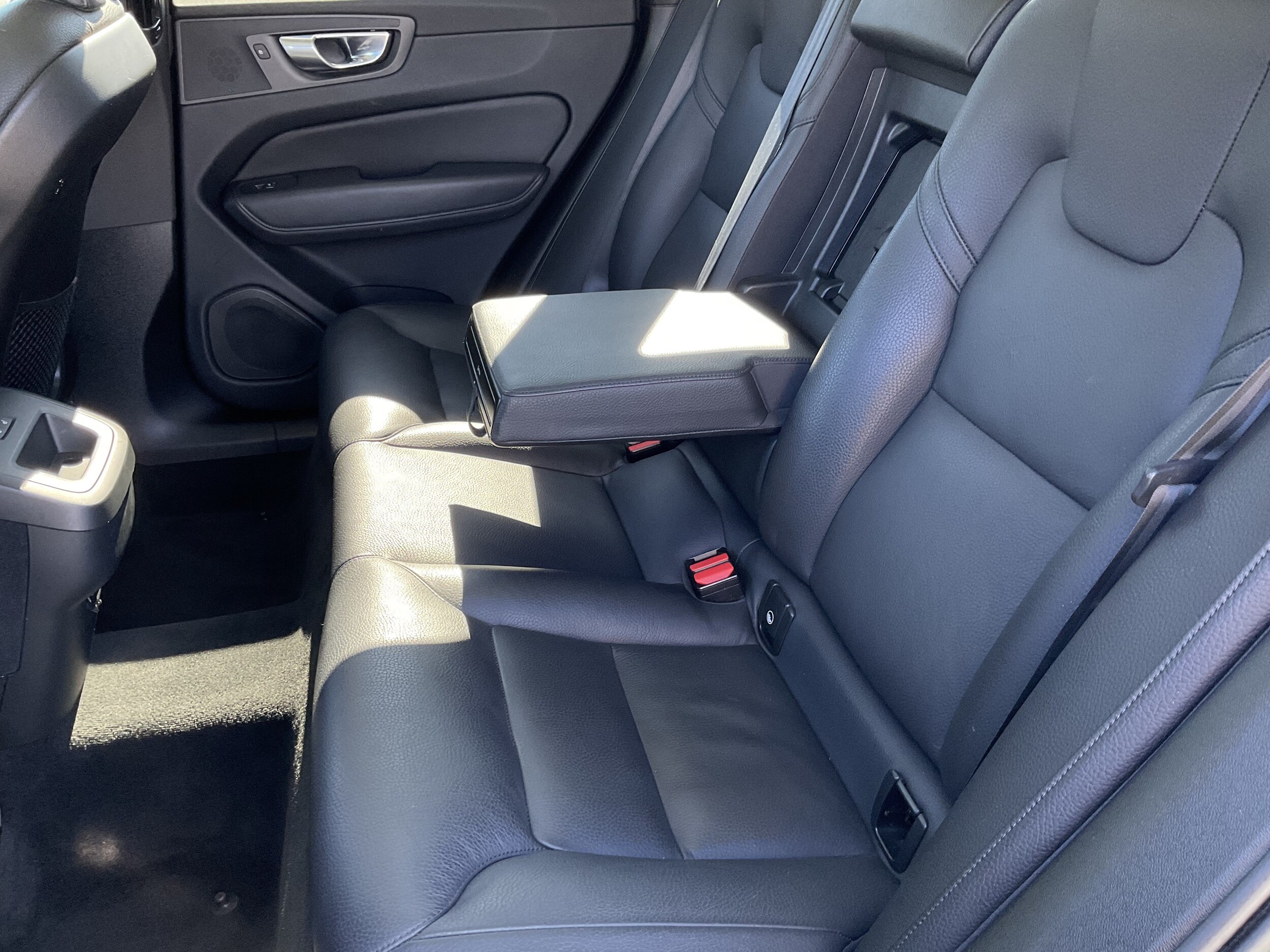 2023 Volvo XC60 Plus - Photo 40