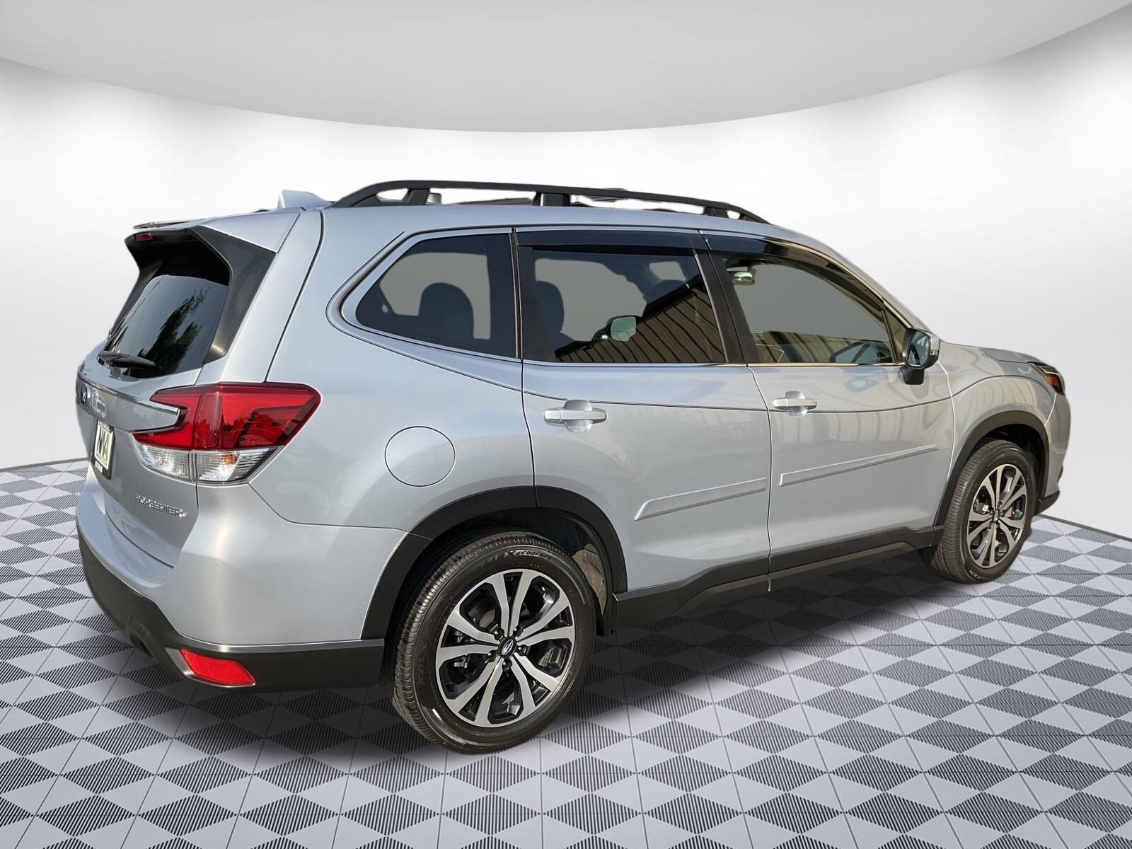 2022 Subaru Forester Limited photo 3