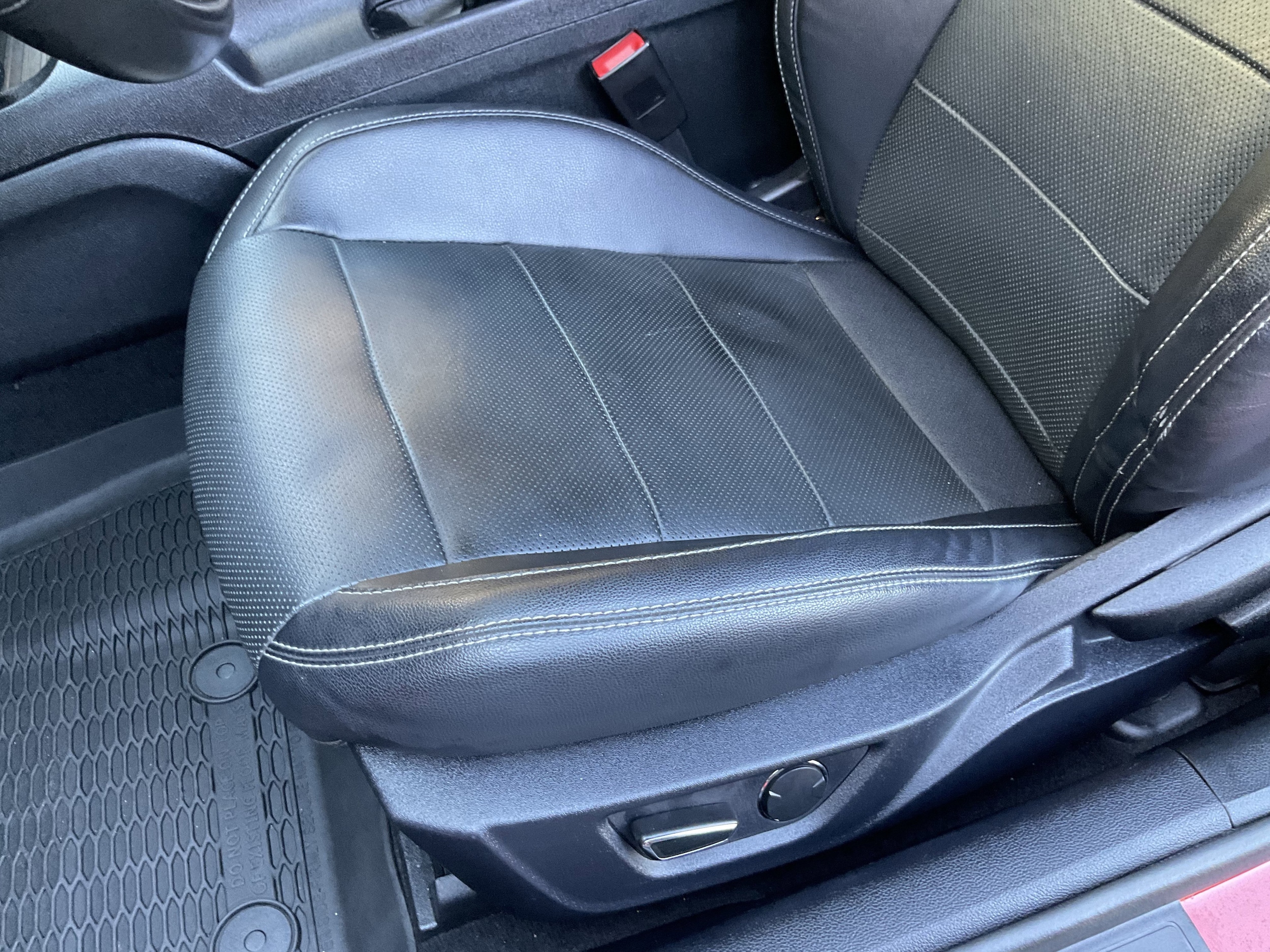 2019 Ford Mustang GT Premium - Photo 28