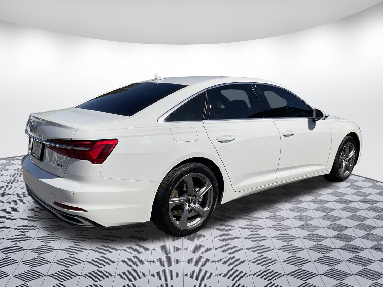 2024 Audi A6 Quattro Premium Plus photo 2