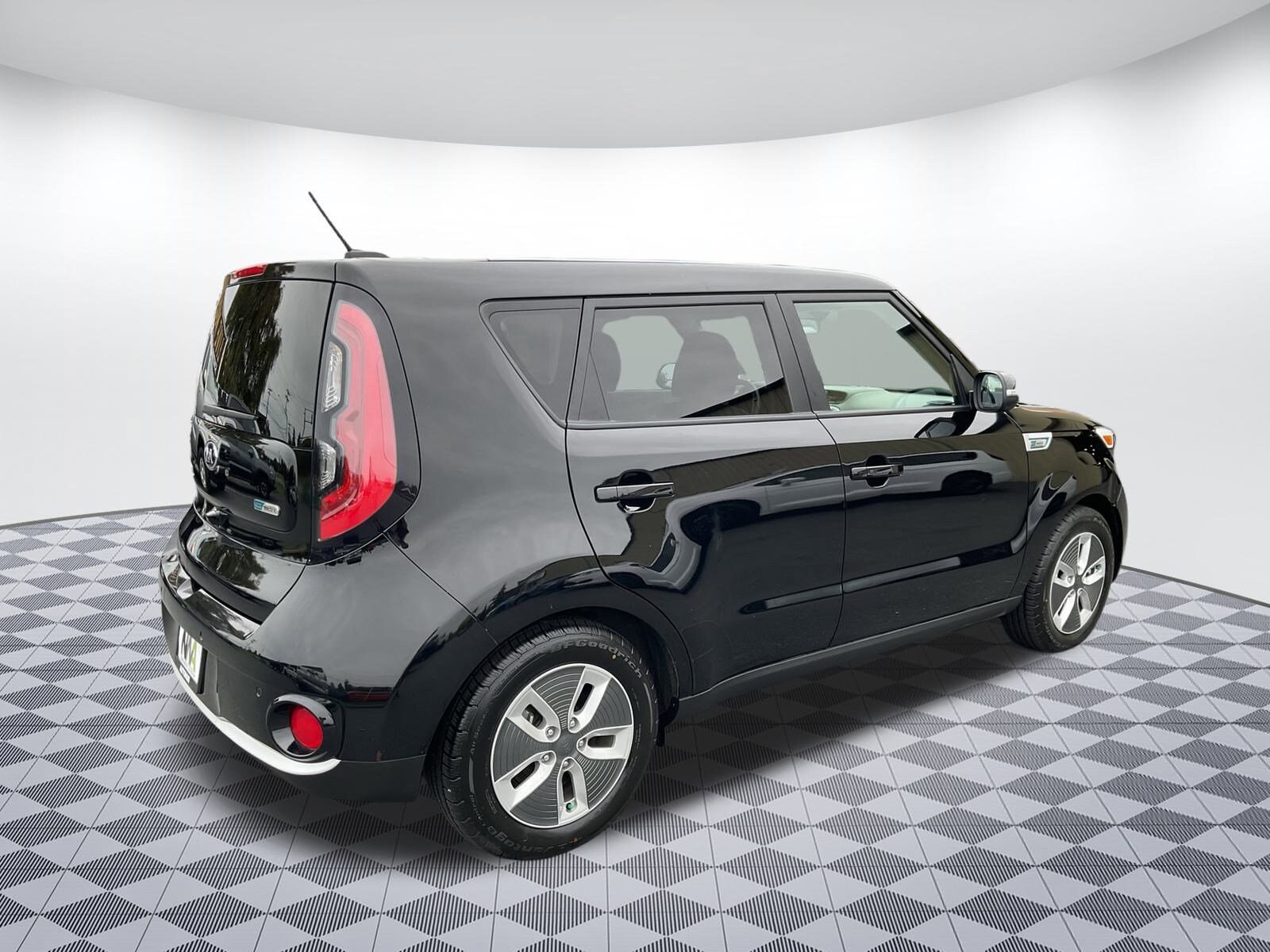 2018 Kia Soul EV photo 3