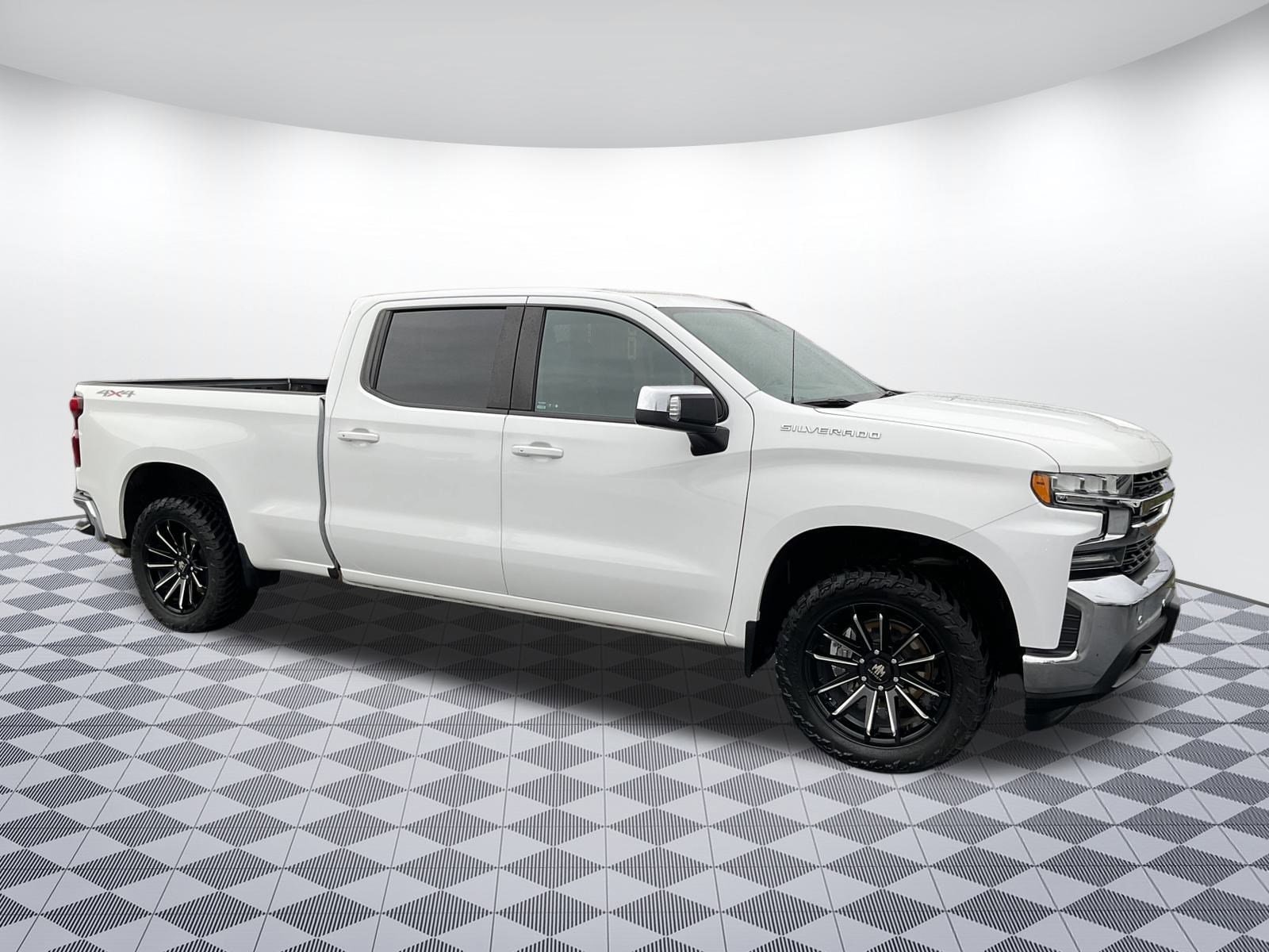 2019 Chevrolet Silverado 1500 LT's photo
