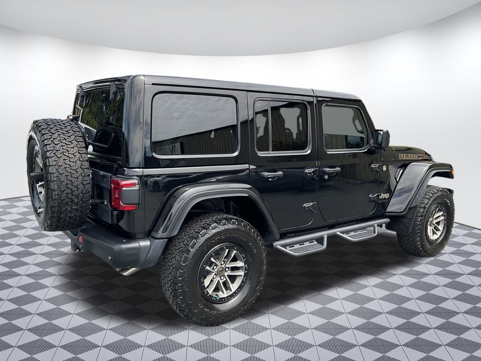 2024 Jeep Wrangler Rubicon 392 photo 3