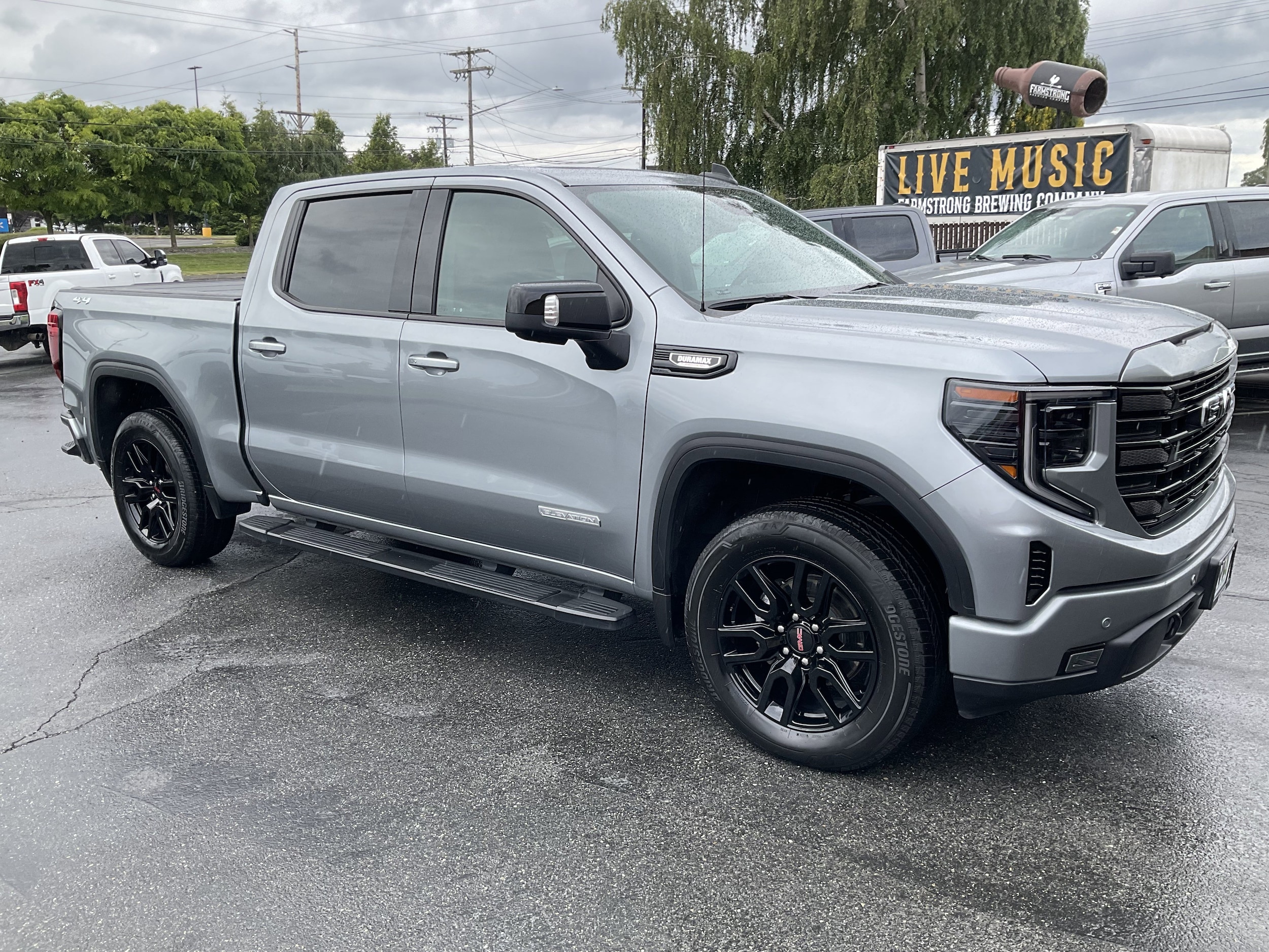2024 GMC Sierra 4WD Crew Cab Short Box Elevation's photo