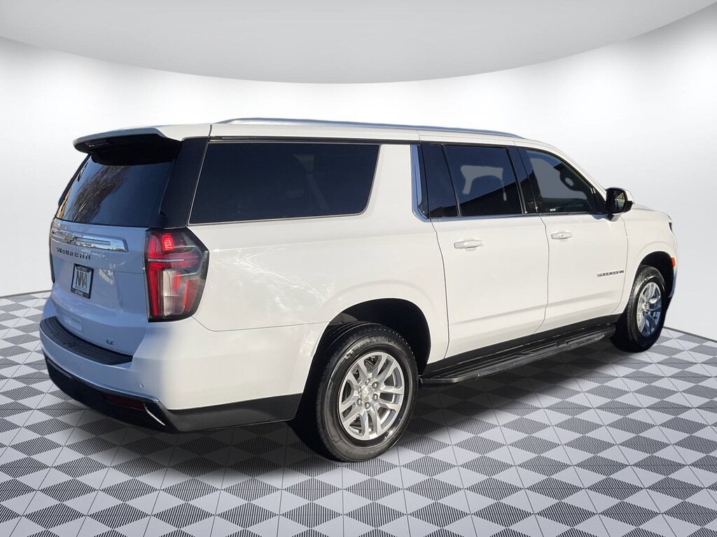 Used 2024 Chevrolet Suburban LT SUV