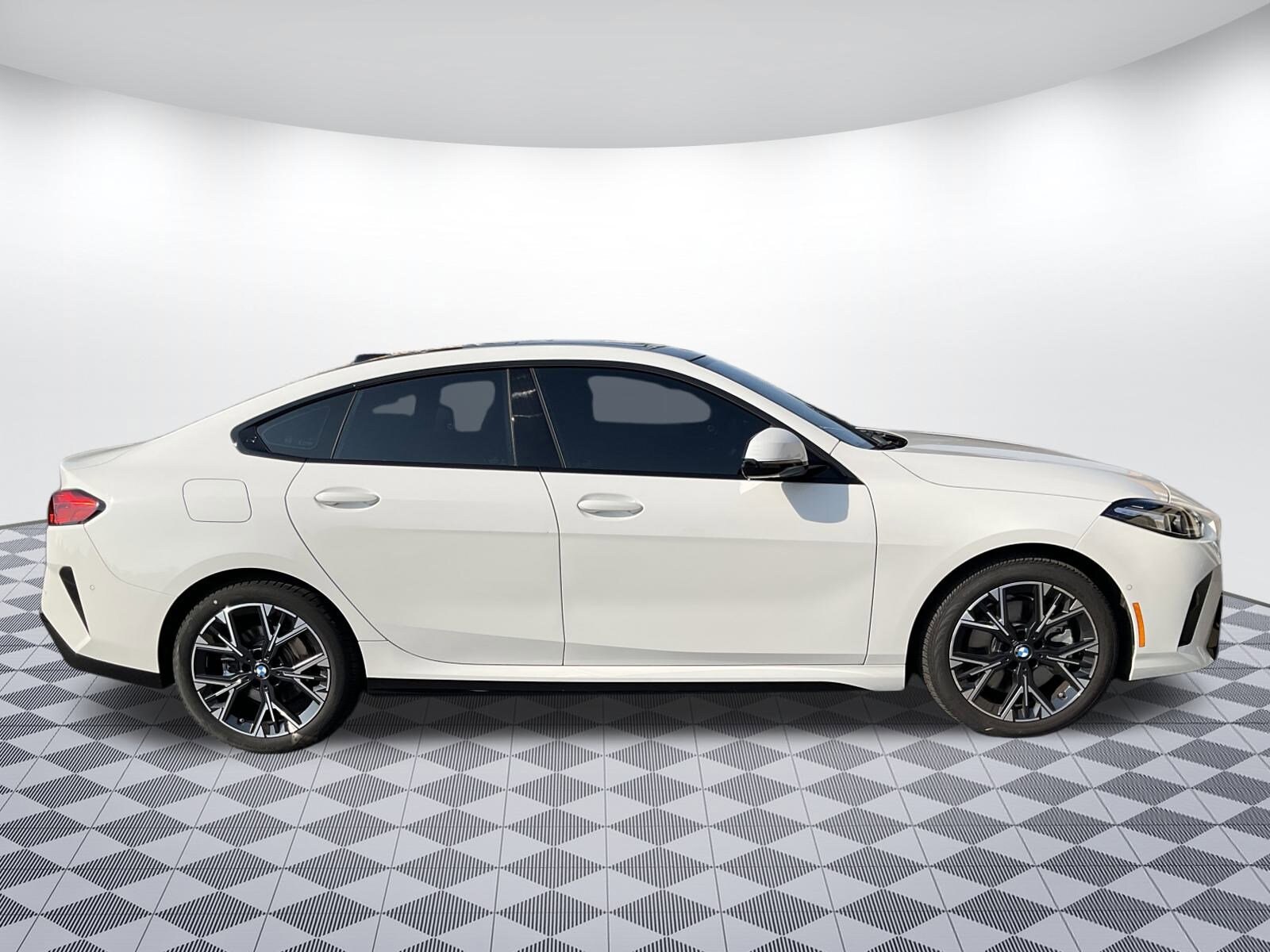 2025 Bmw 228i xDrive Gran Coupe photo 2