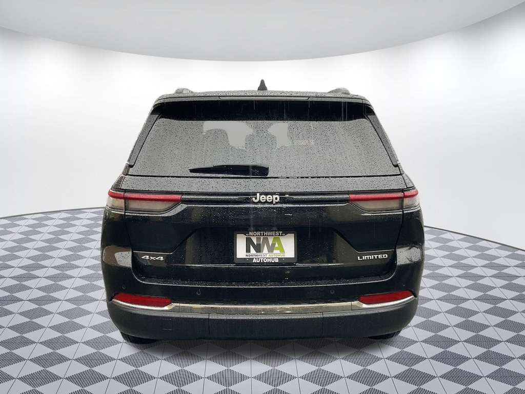 Used 2024 Jeep Grand Cherokee Limited SUV