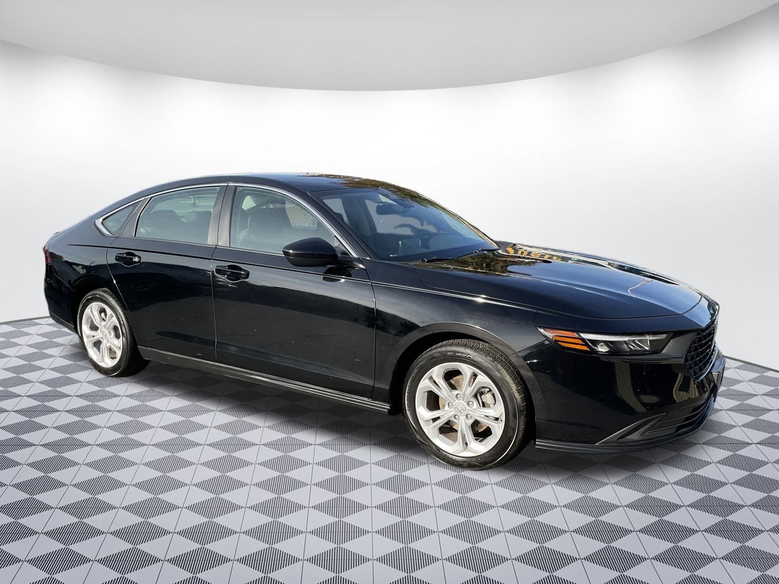 2024 Honda Accord LX's photo