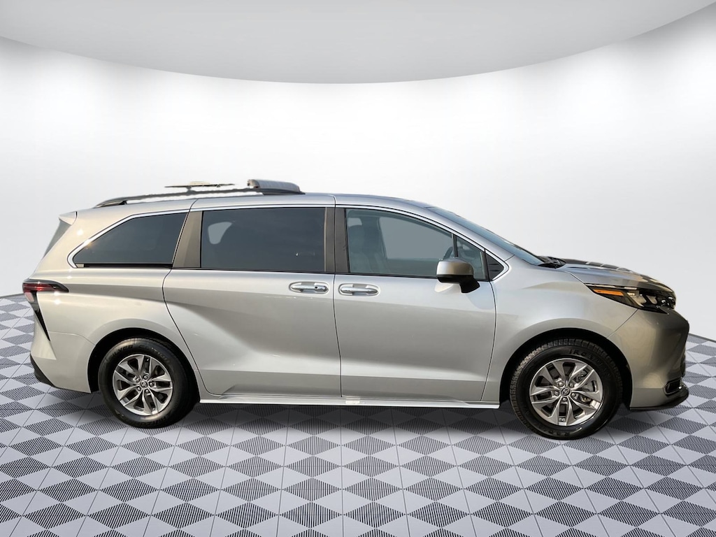 Certified 2024 Toyota Sienna XLE Van Passenger Van