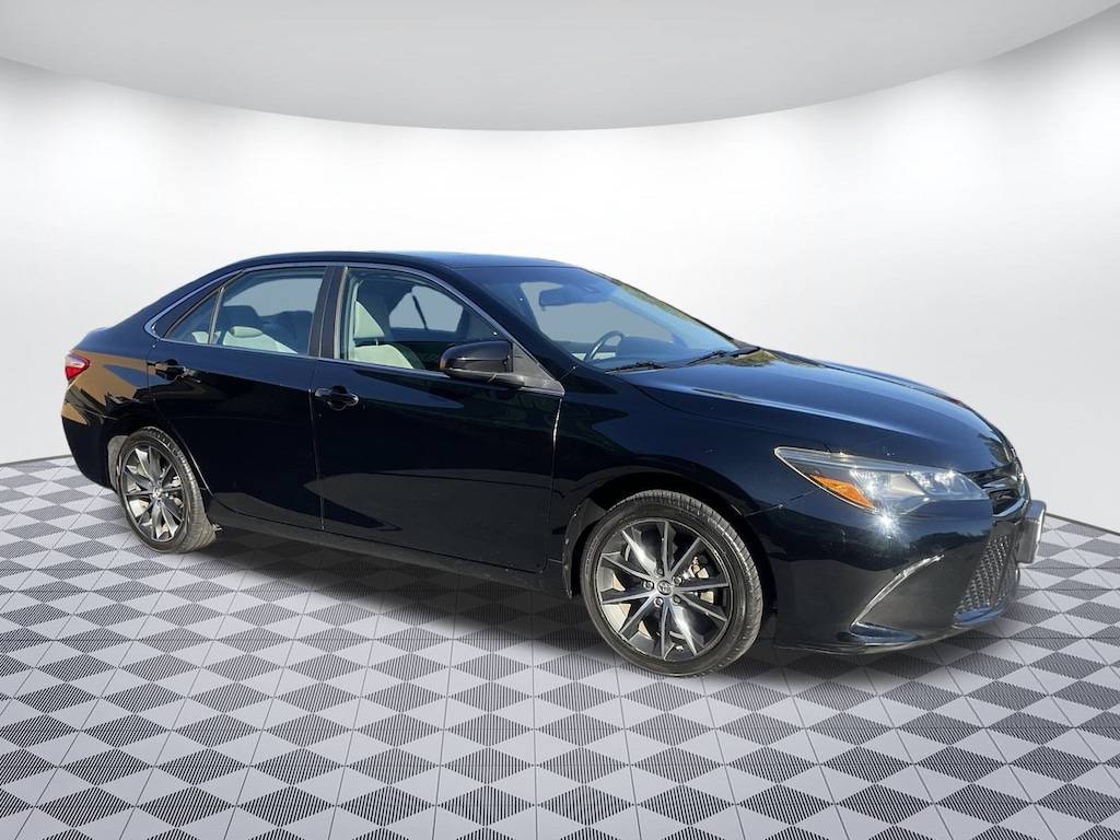 Used 2016 Toyota Camry XSE Sedan