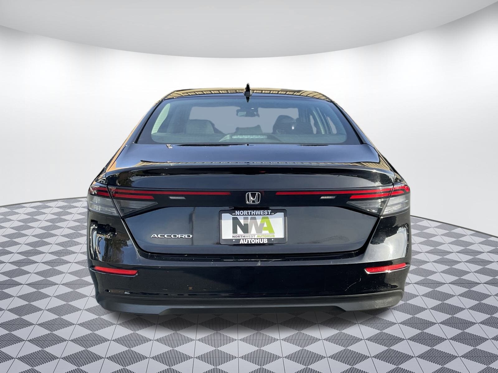 2024 Honda Accord LX photo 4