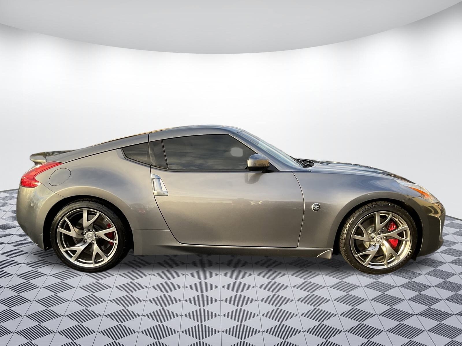 2013 Nissan 370Z photo 2