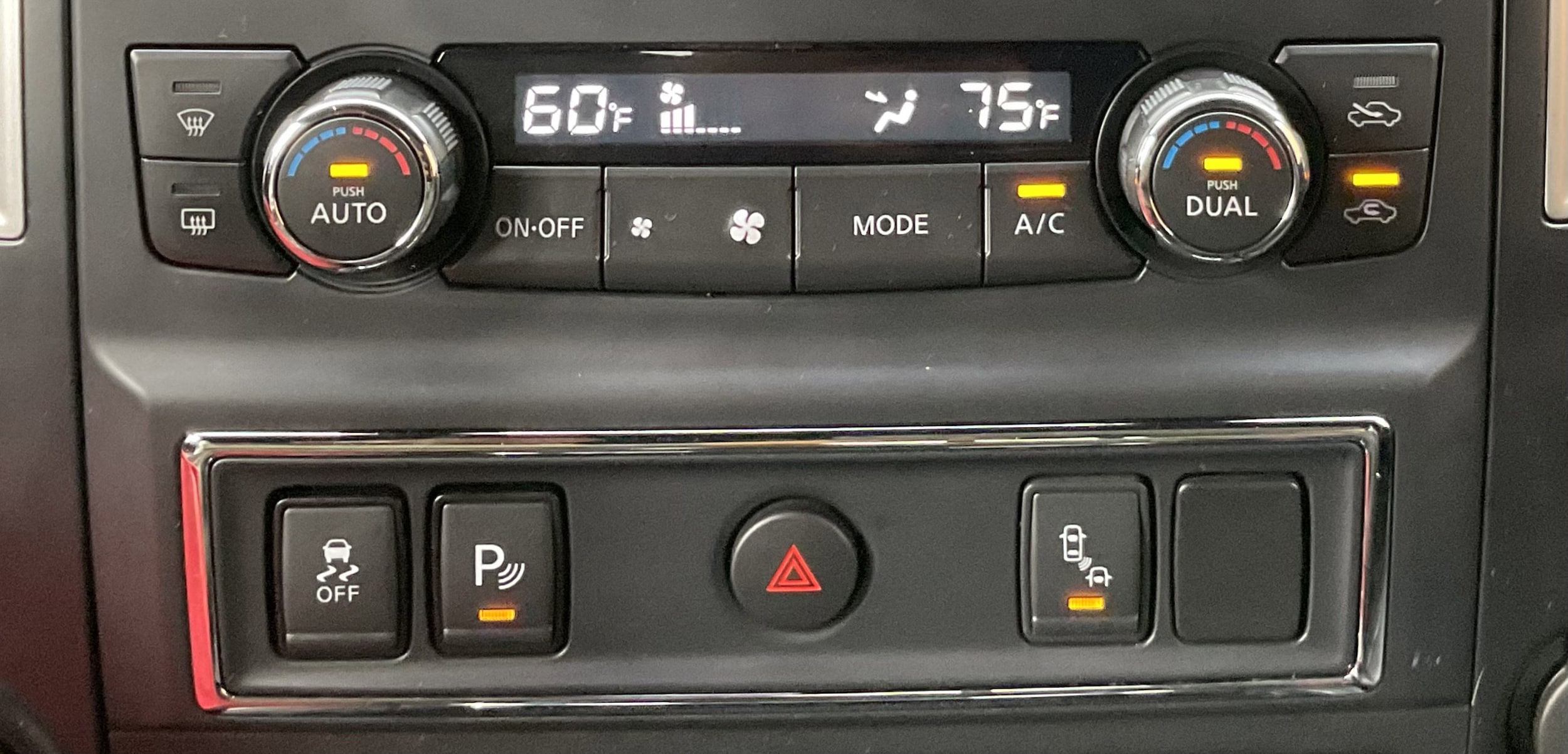 2019 Nissan Titan XD SL - Photo 18