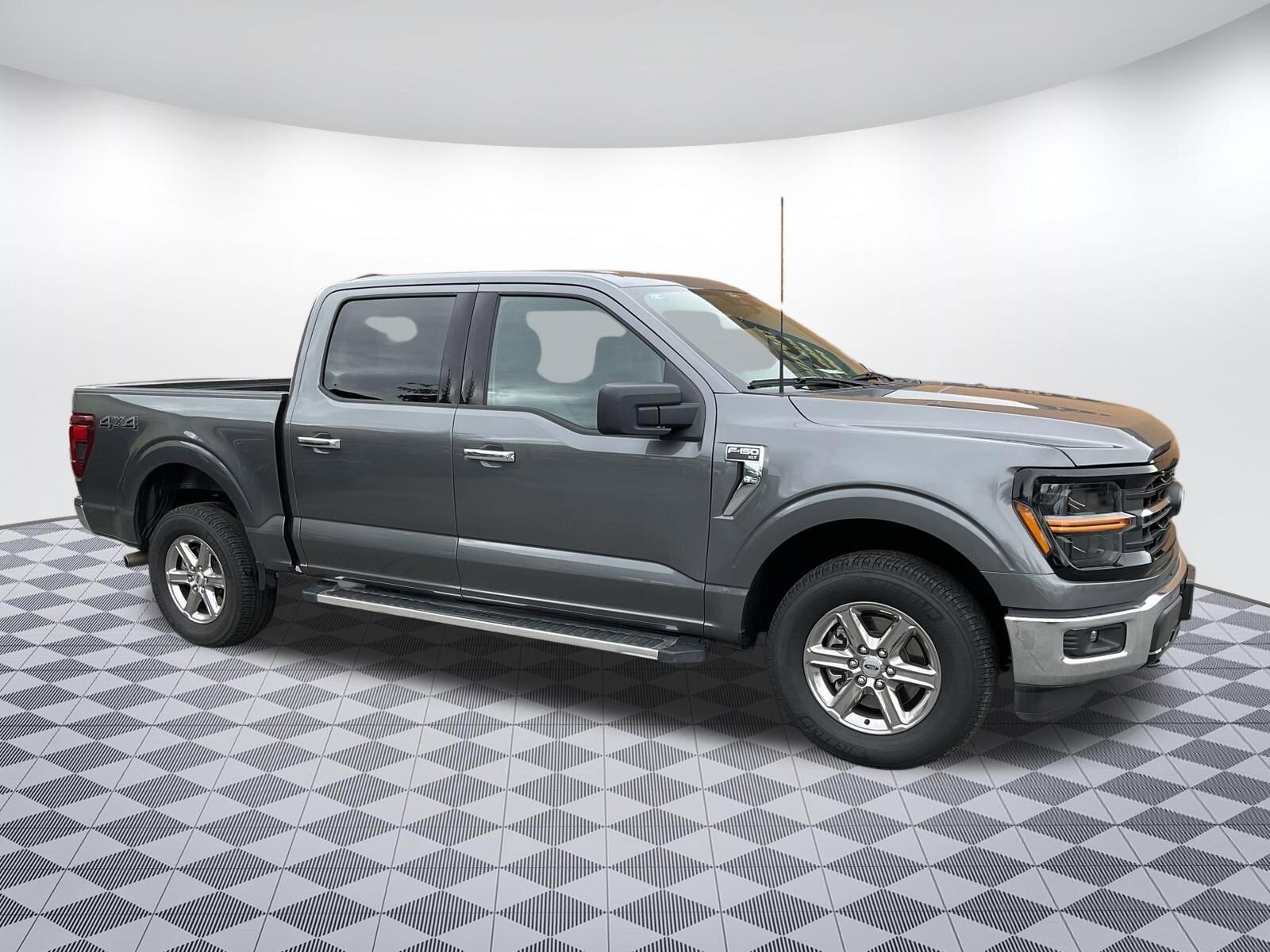 2025 Ford F-150 XLT 4x4 SuperCrew 5-1/2 Box's photo