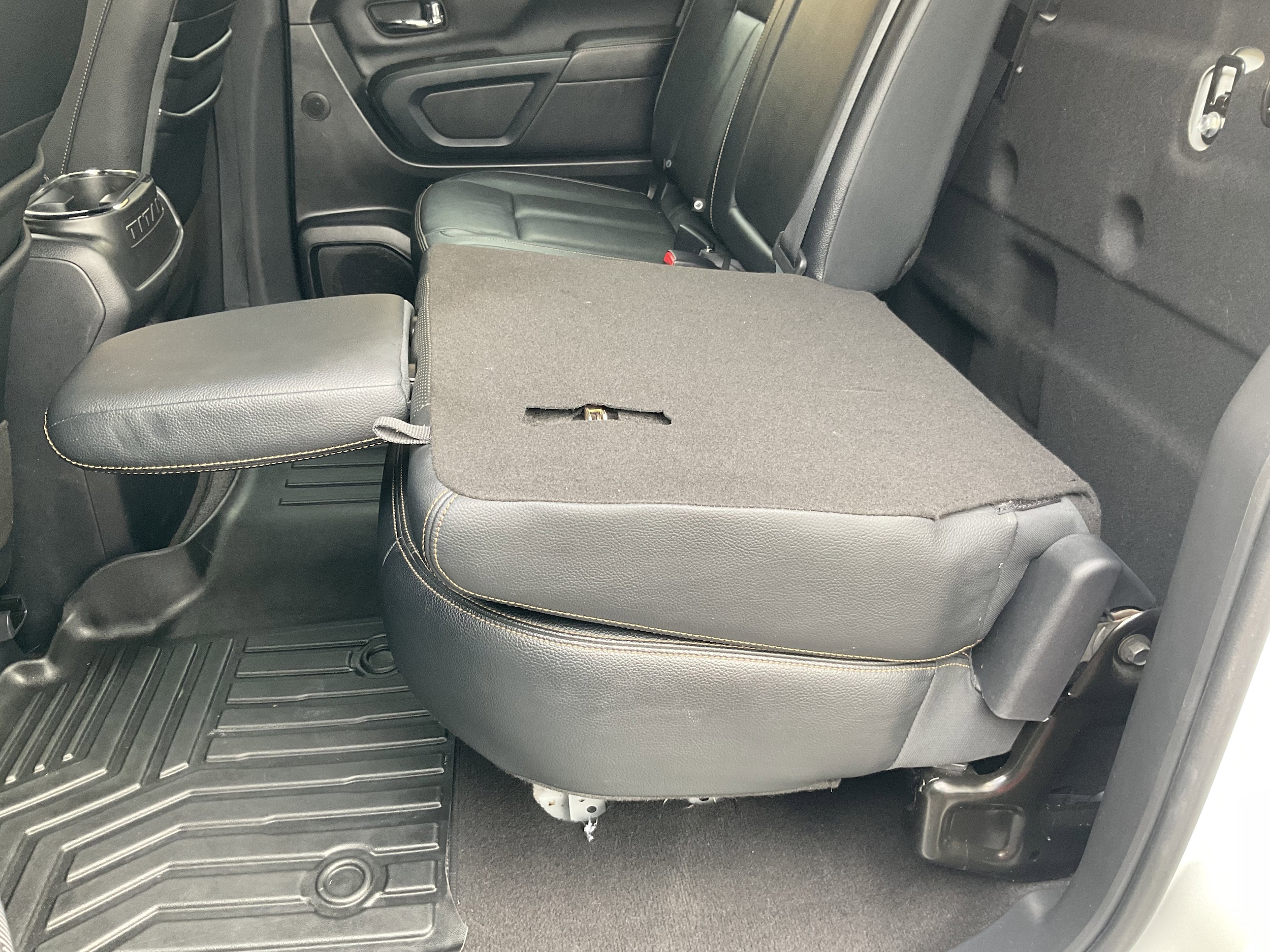 2019 Nissan Titan XD SL - Photo 43