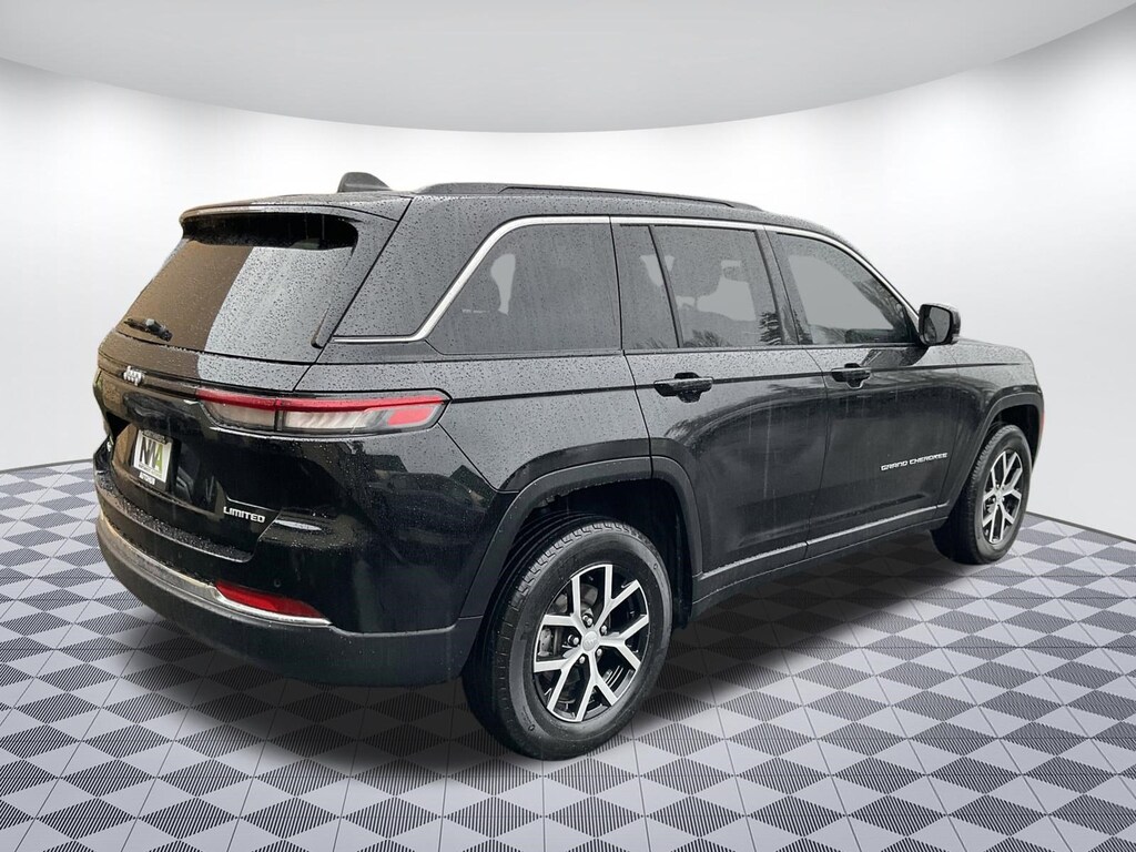 Used 2024 Jeep Grand Cherokee Limited SUV
