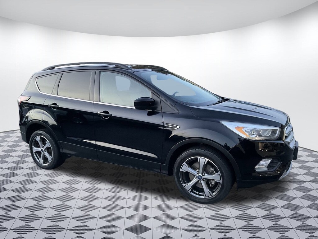 Used 2017 Ford Escape SE SUV
