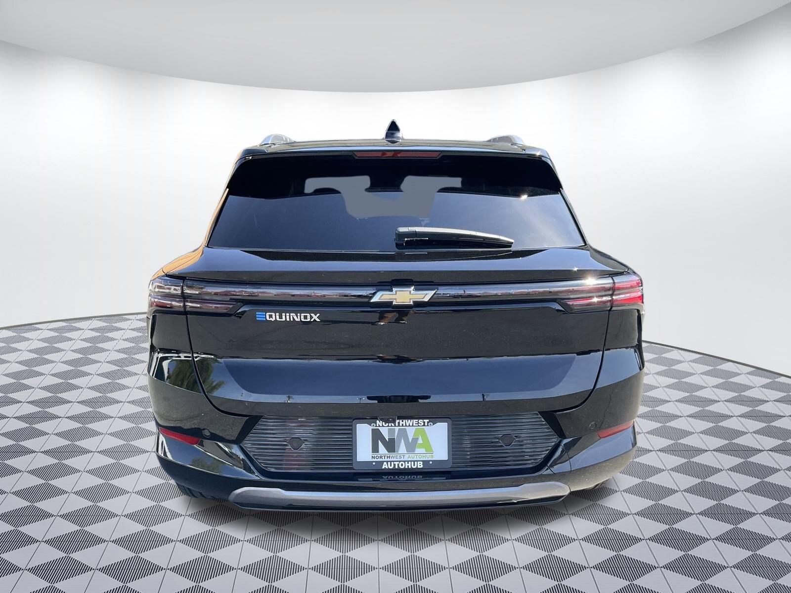 2024 Chevrolet Equinox EV 1LT photo 4