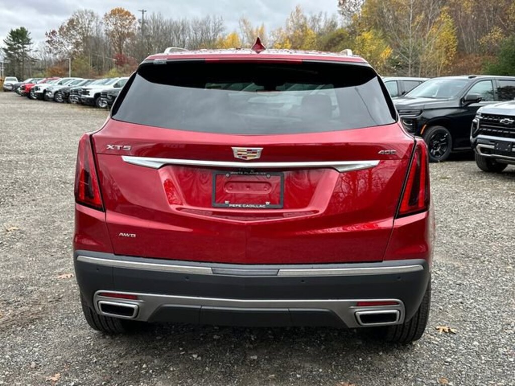 New 2025 CADILLAC XT5 Premium Luxury SUV