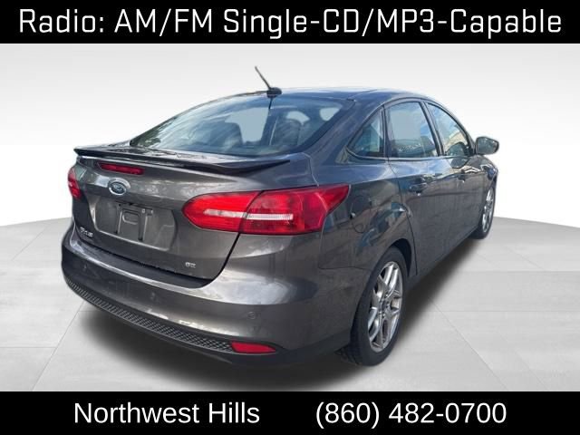 2015 Ford Focus SE photo 4