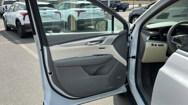 2026 Cadillac XT5 Premium Luxury - Photo 8