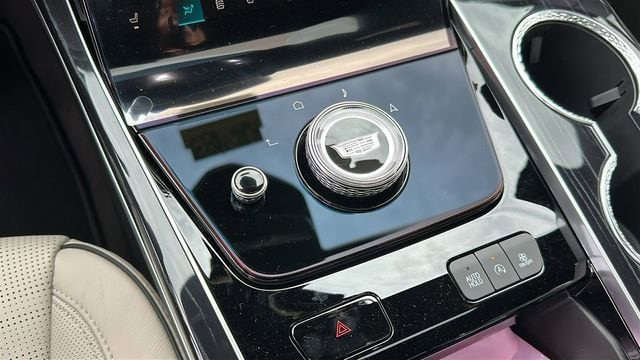 2026 Cadillac Escalade Sport - Photo 20